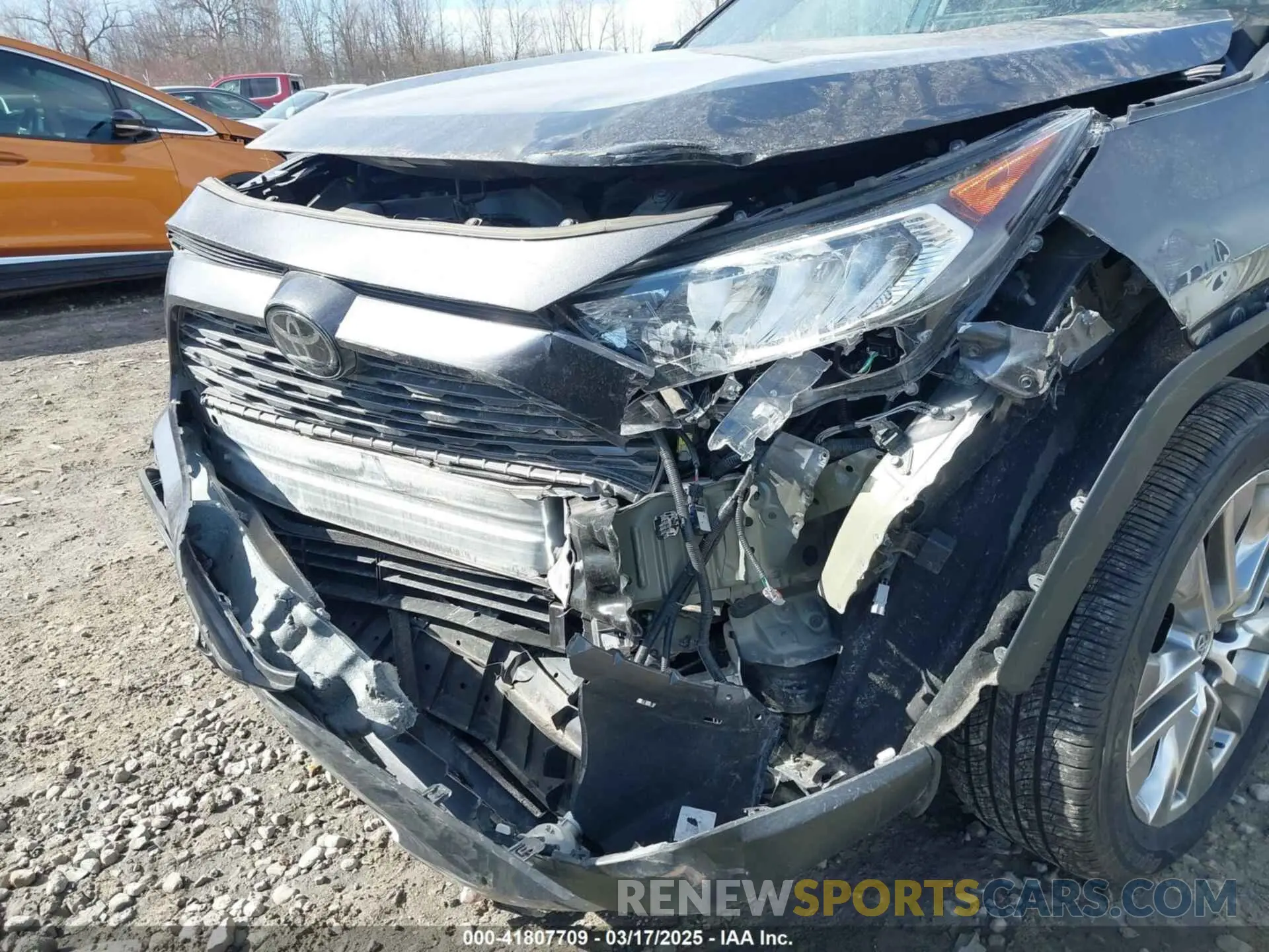 6 Photograph of a damaged car 2T3N1RFV9KW078334 TOYOTA RAV4 2019