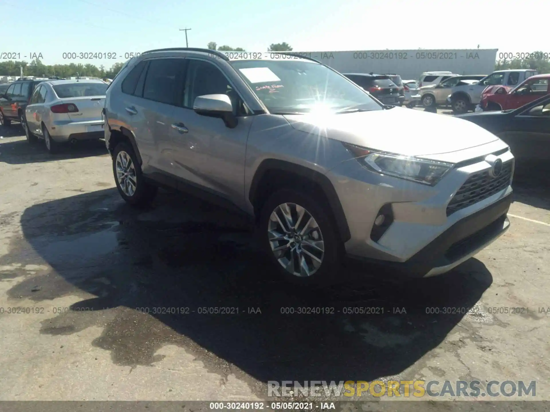 1 Photograph of a damaged car 2T3N1RFVXKW004209 TOYOTA RAV4 2019