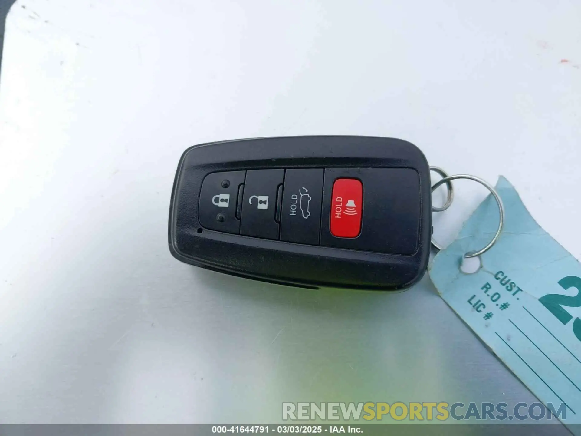 11 Photograph of a damaged car 2T3N1RFVXKW071165 TOYOTA RAV4 2019