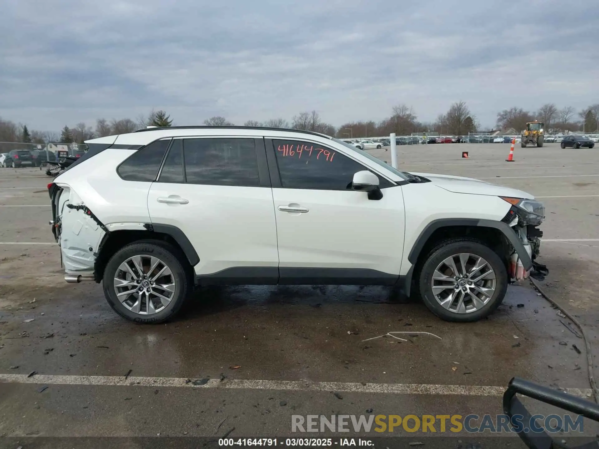 14 Photograph of a damaged car 2T3N1RFVXKW071165 TOYOTA RAV4 2019