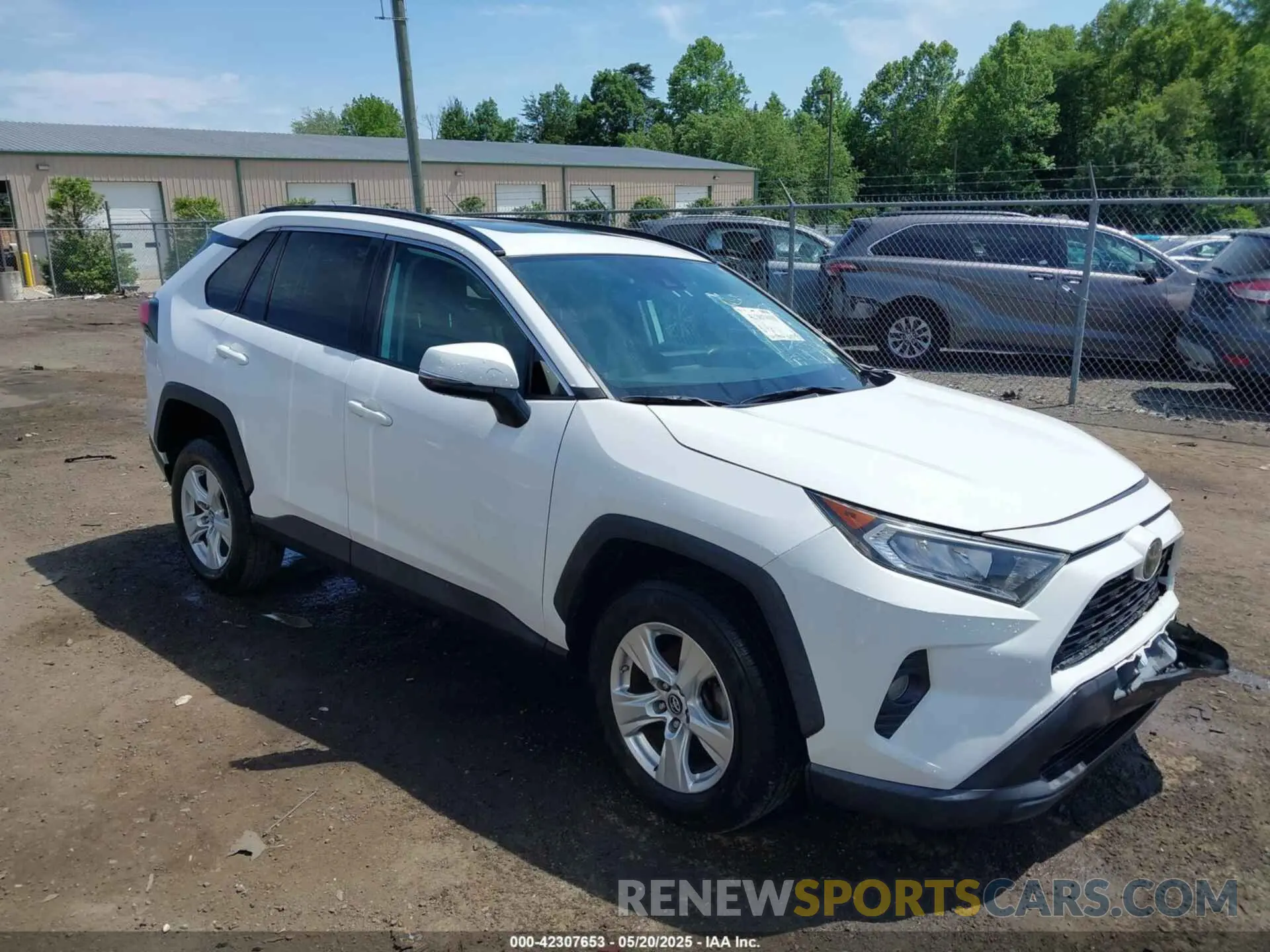 1 Photograph of a damaged car 2T3P1RFV0KC007727 TOYOTA RAV4 2019