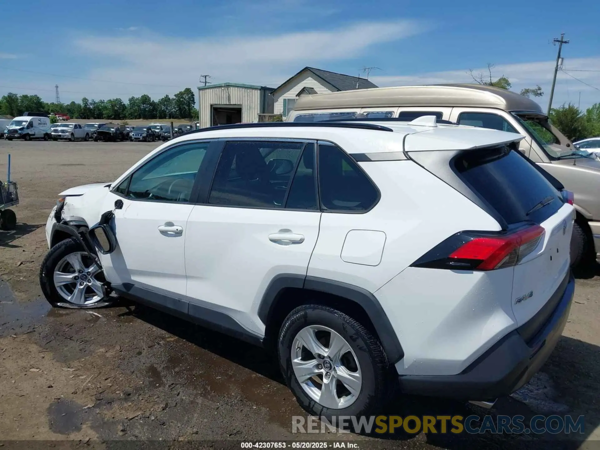3 Photograph of a damaged car 2T3P1RFV0KC007727 TOYOTA RAV4 2019