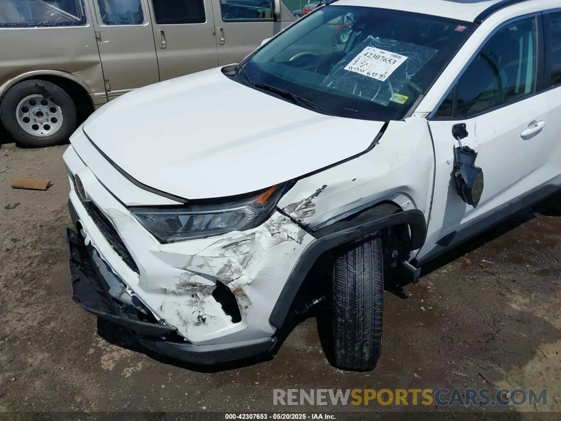 6 Photograph of a damaged car 2T3P1RFV0KC007727 TOYOTA RAV4 2019