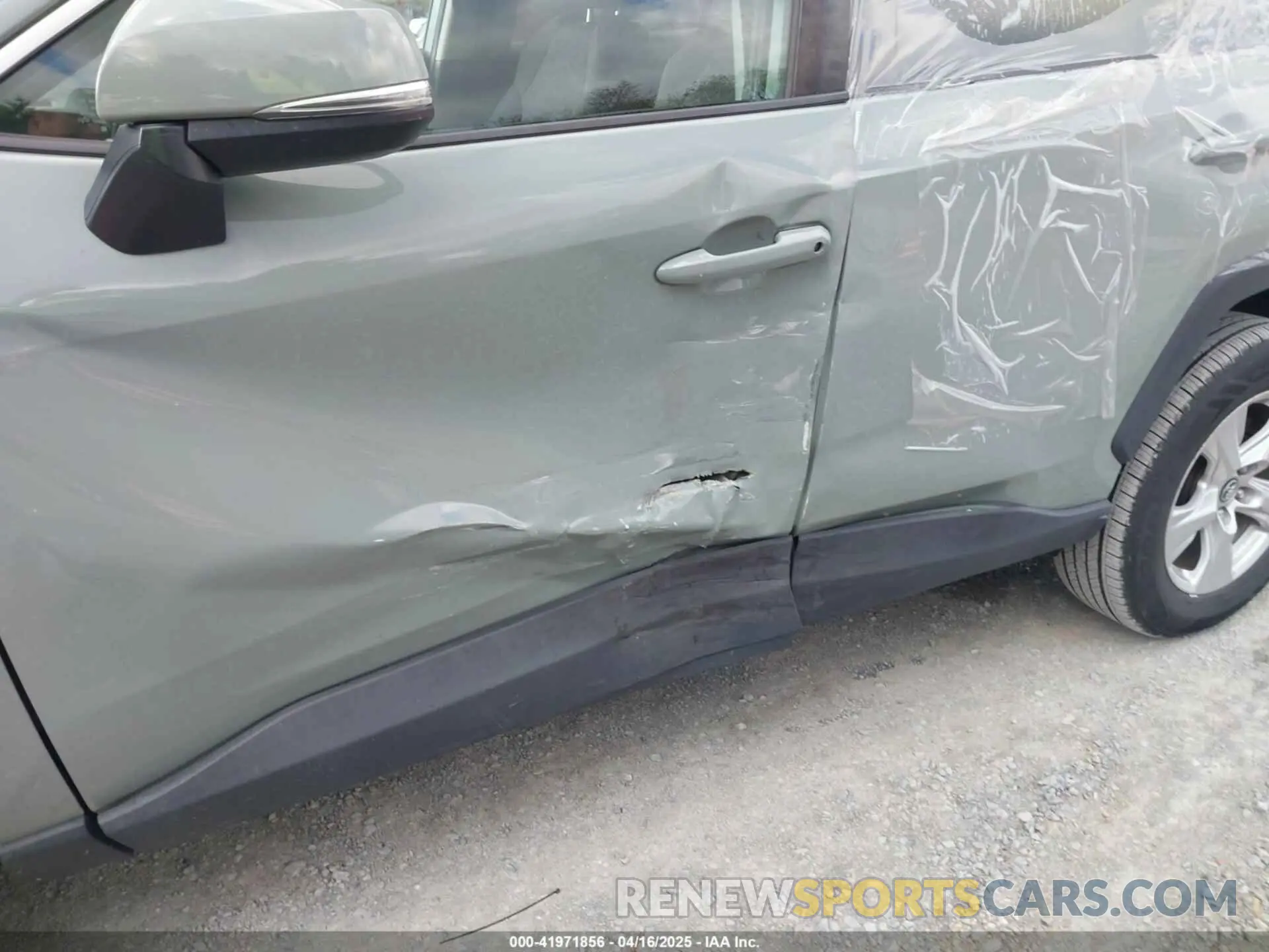 6 Photograph of a damaged car 2T3P1RFV0KC014516 TOYOTA RAV4 2019