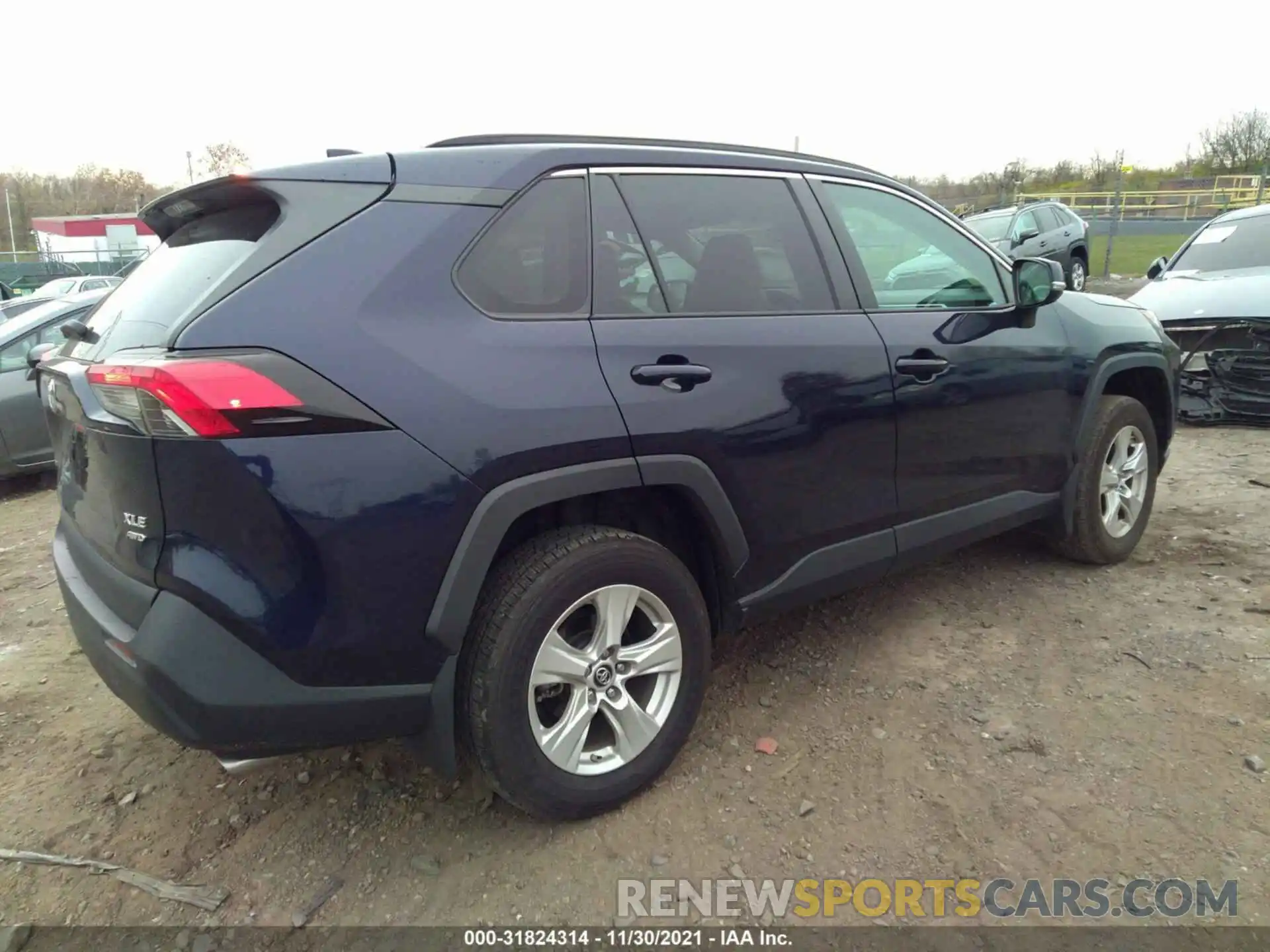 4 Photograph of a damaged car 2T3P1RFV0KC015908 TOYOTA RAV4 2019