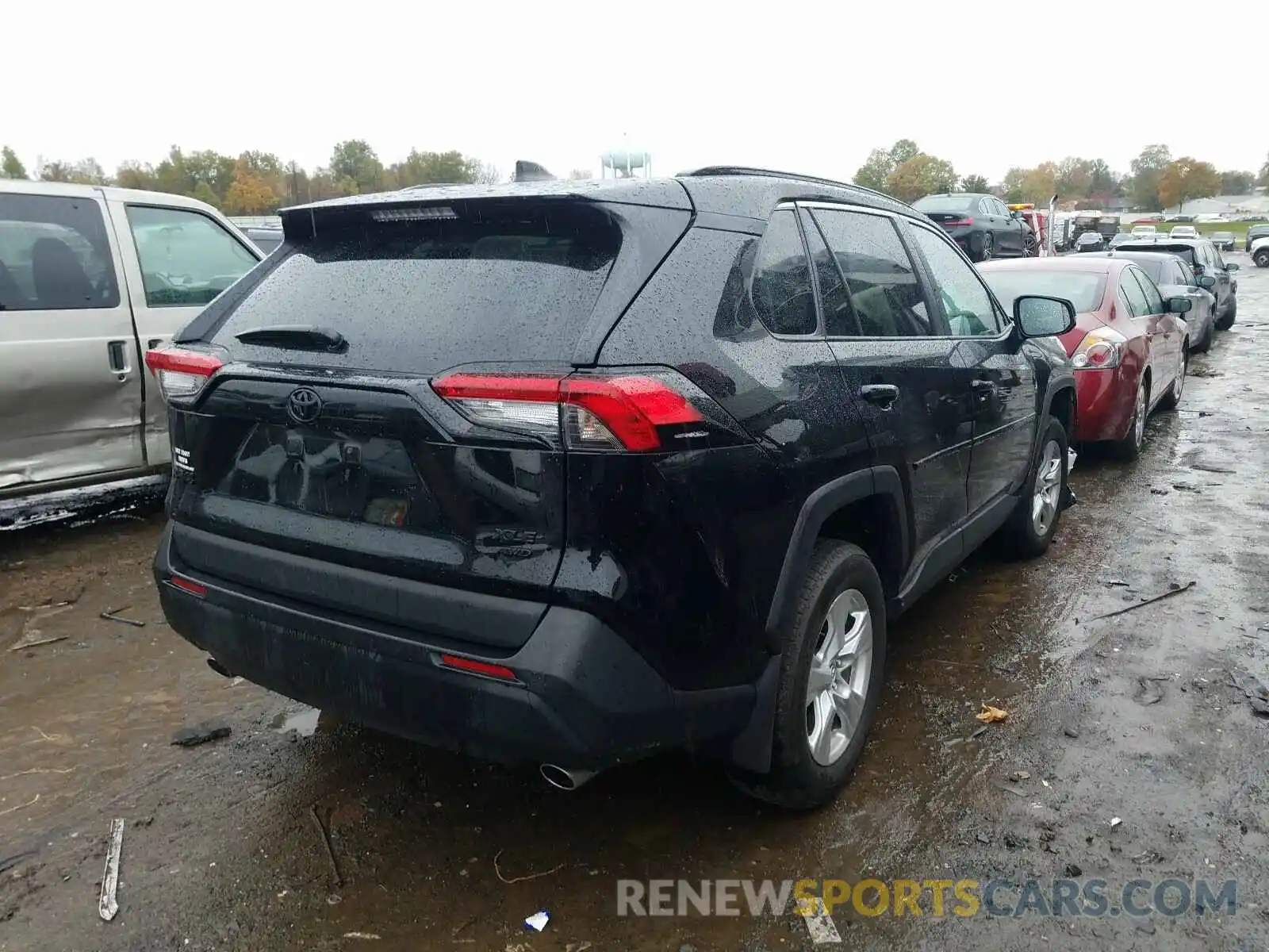 4 Photograph of a damaged car 2T3P1RFV0KC051212 TOYOTA RAV4 2019