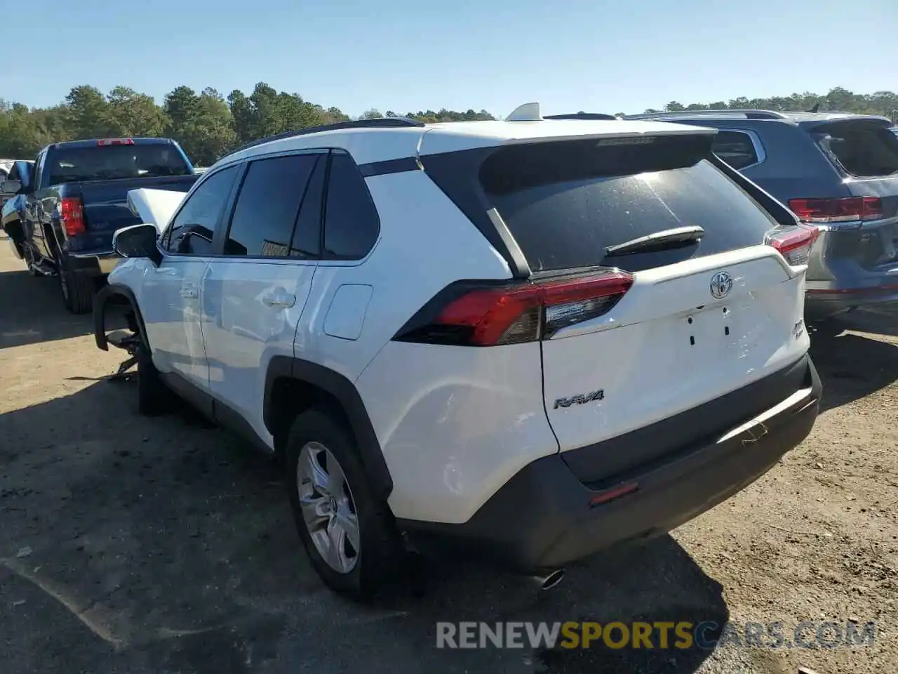 3 Photograph of a damaged car 2T3P1RFV0KW021013 TOYOTA RAV4 2019