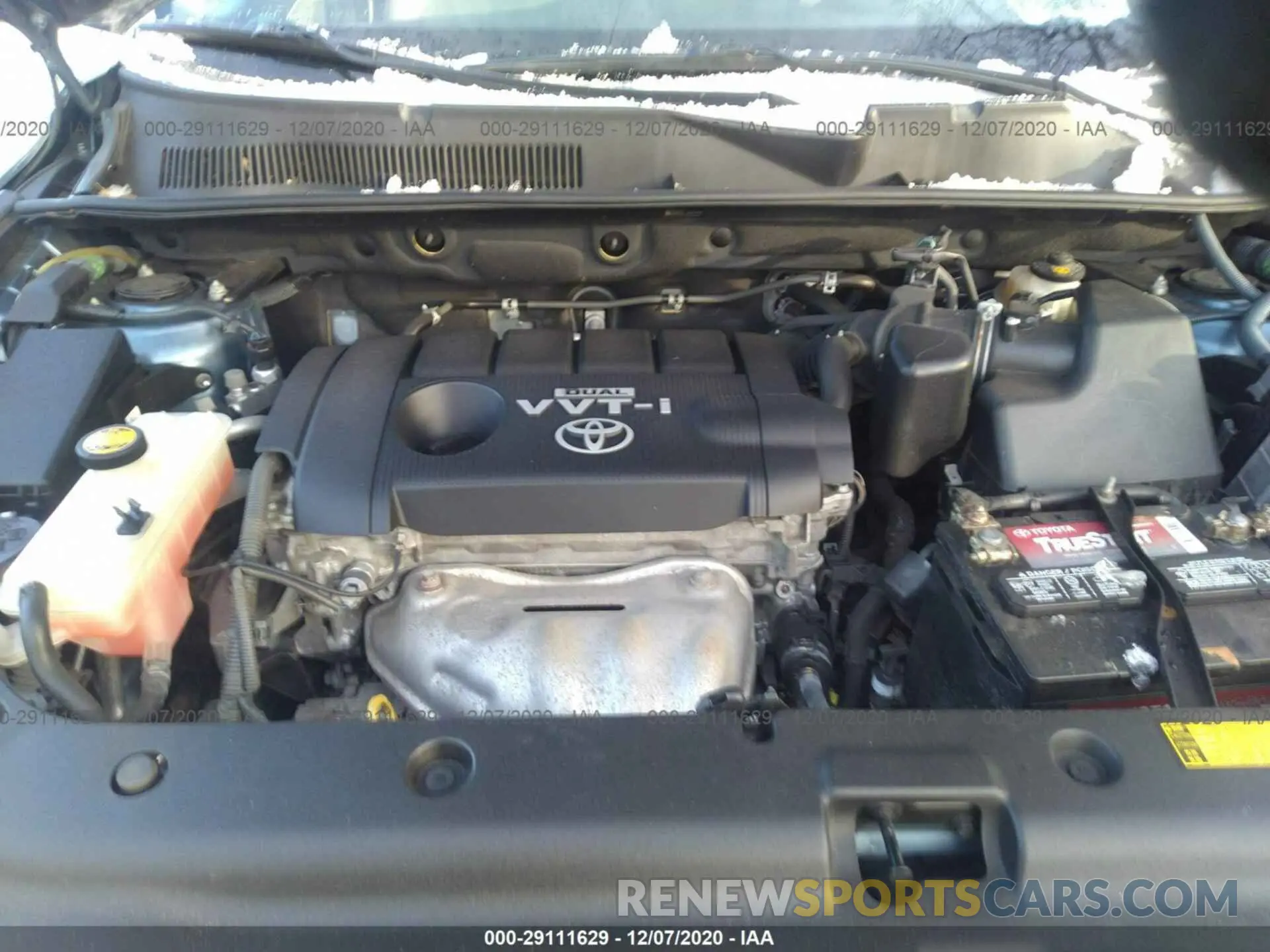 10 Photograph of a damaged car 2T3P1RFV0KW033565 TOYOTA RAV4 2019