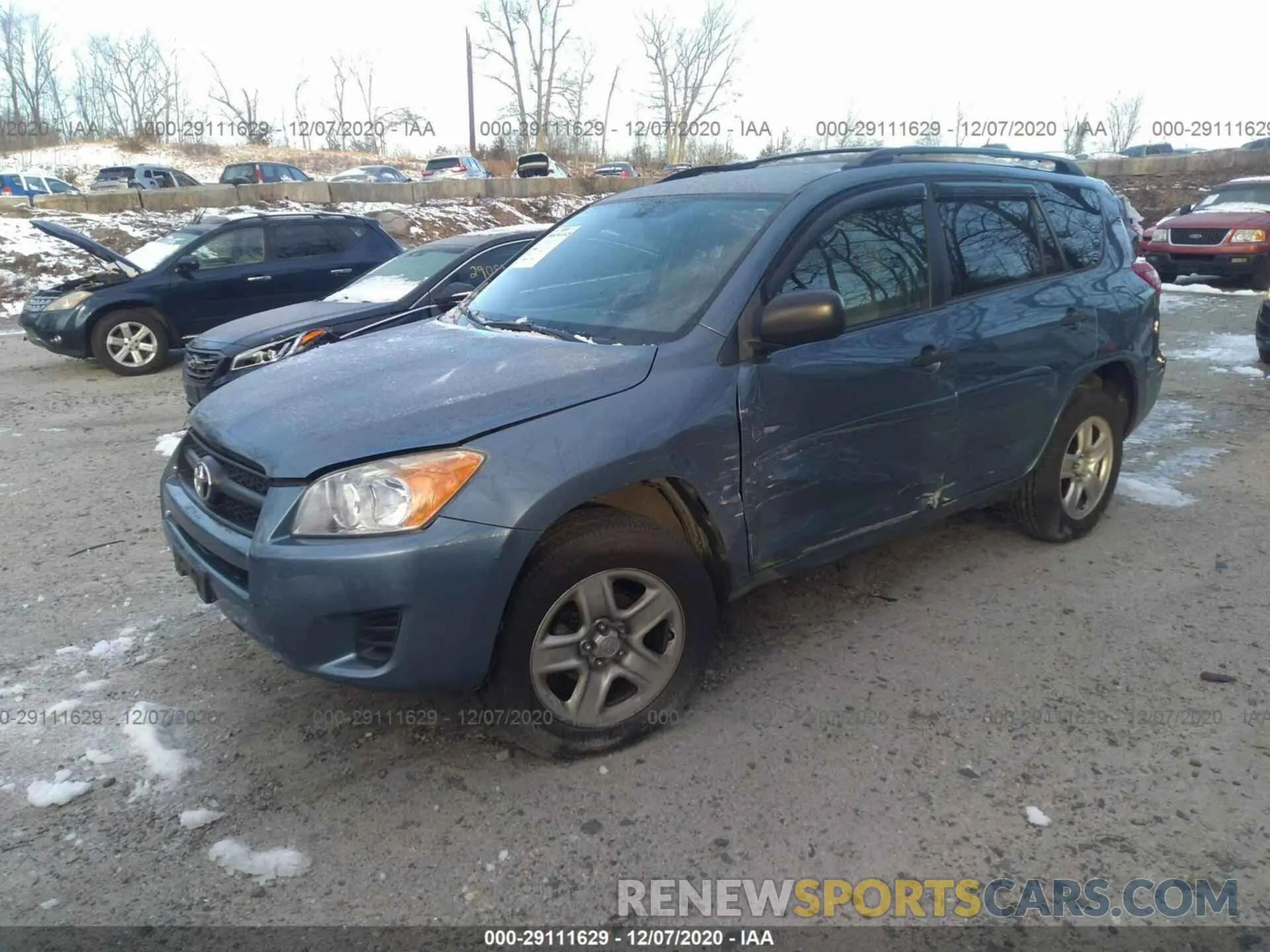 2 Photograph of a damaged car 2T3P1RFV0KW033565 TOYOTA RAV4 2019