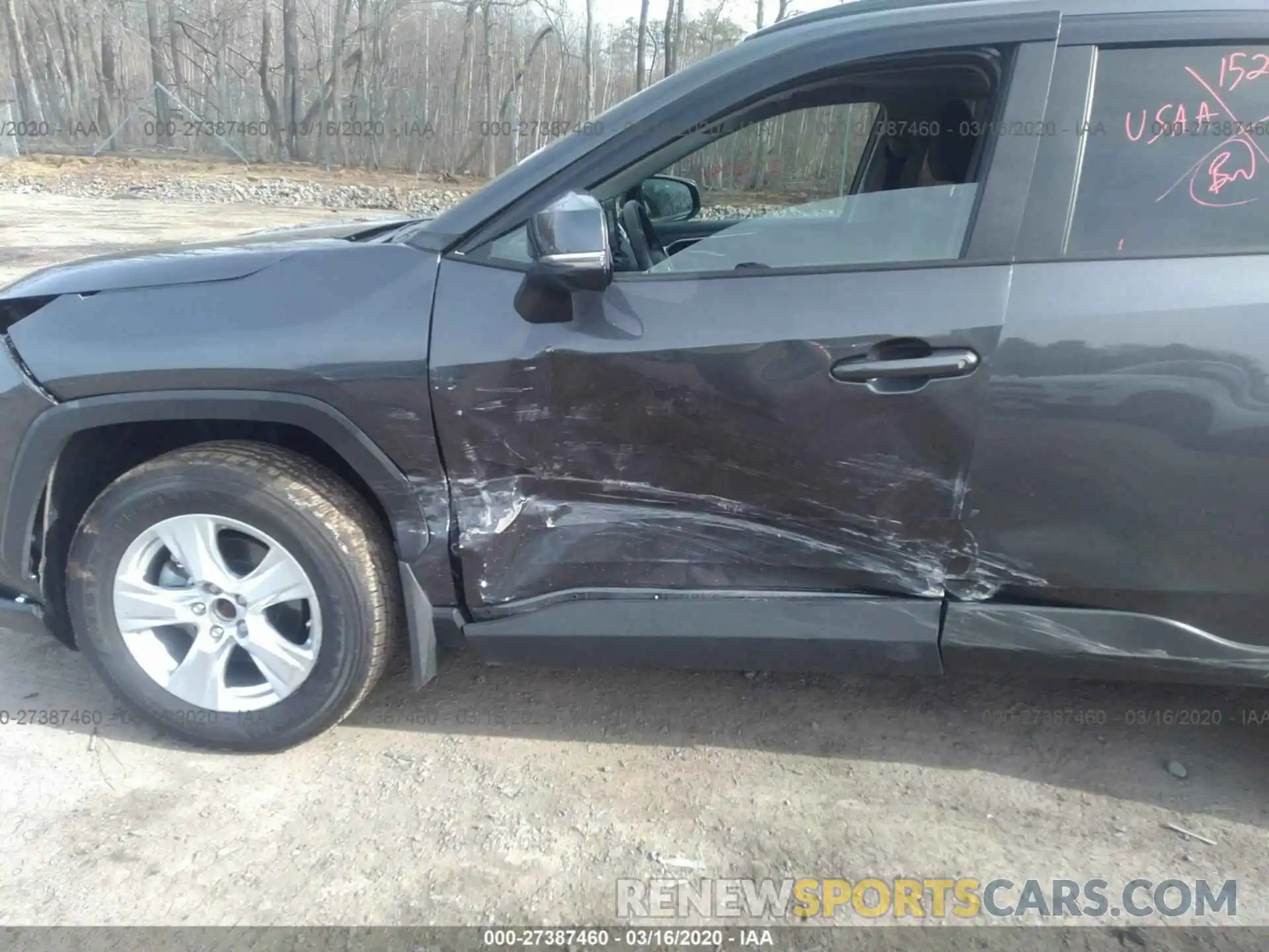 6 Photograph of a damaged car 2T3P1RFV0KW042735 TOYOTA RAV4 2019