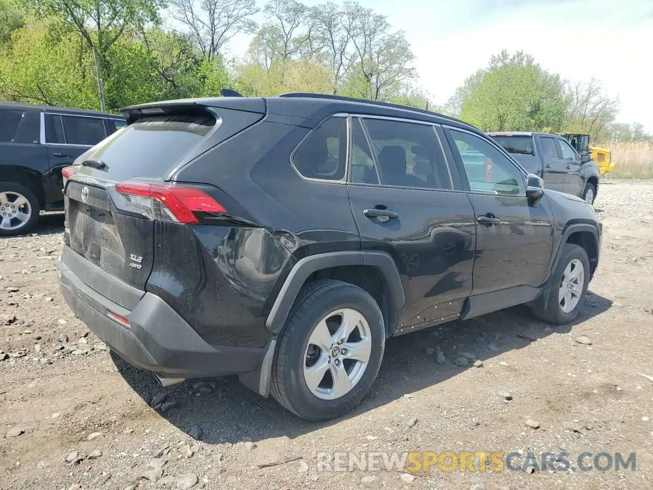 3 Photograph of a damaged car 2T3P1RFV0KW045148 TOYOTA RAV4 2019