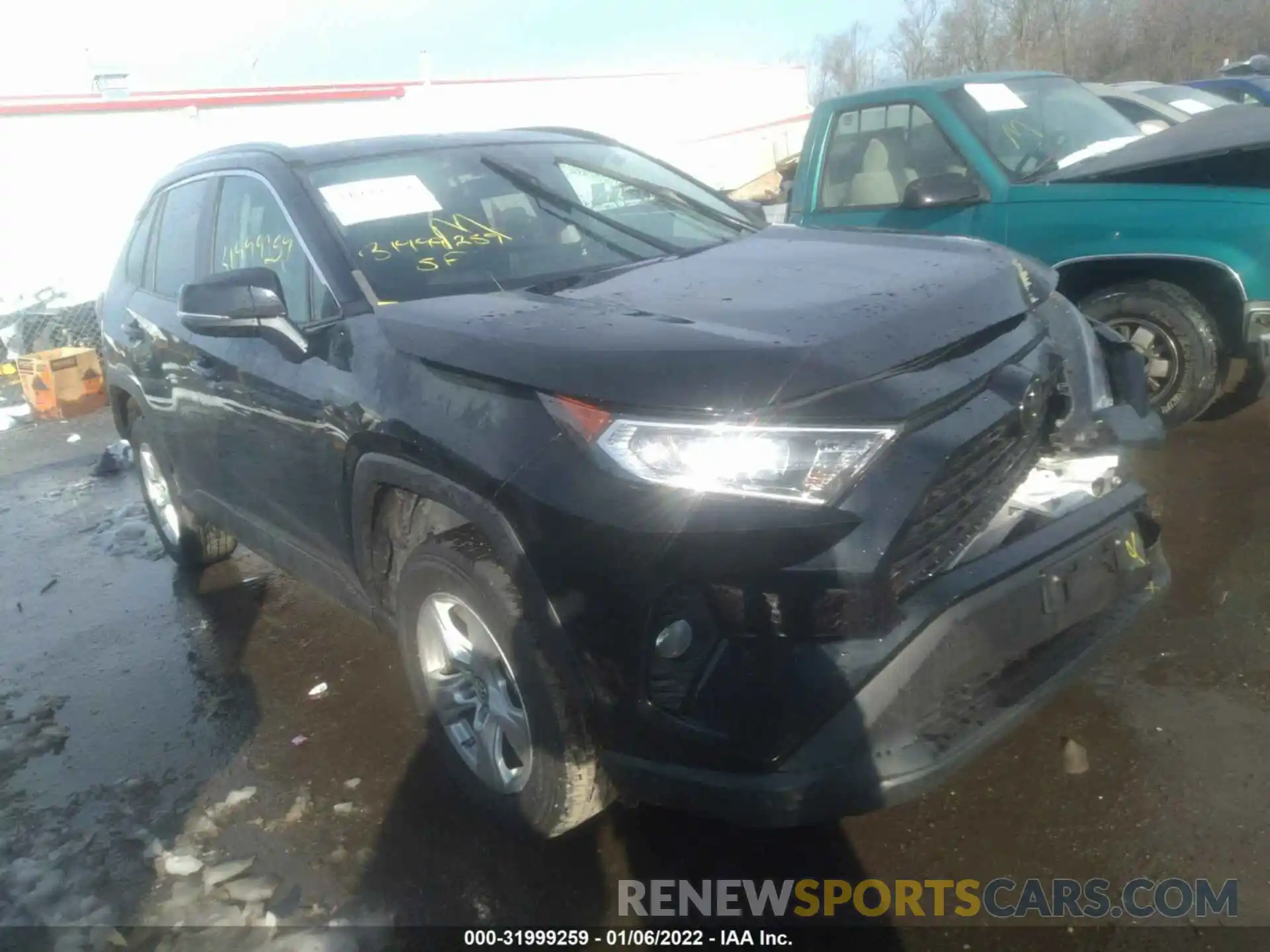 1 Photograph of a damaged car 2T3P1RFV0KW058174 TOYOTA RAV4 2019