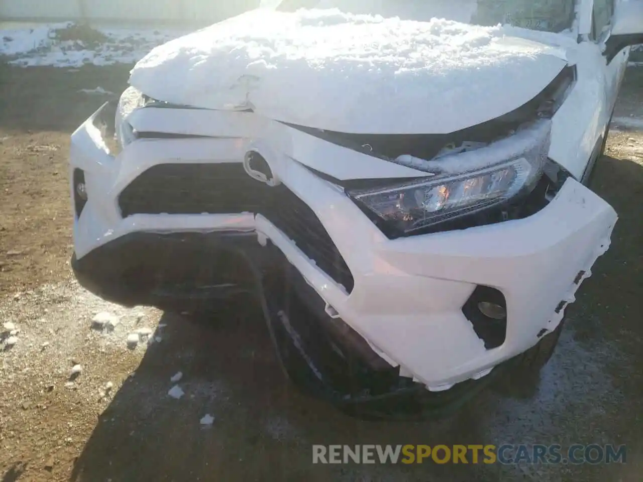 9 Photograph of a damaged car 2T3P1RFV1KC001175 TOYOTA RAV4 2019