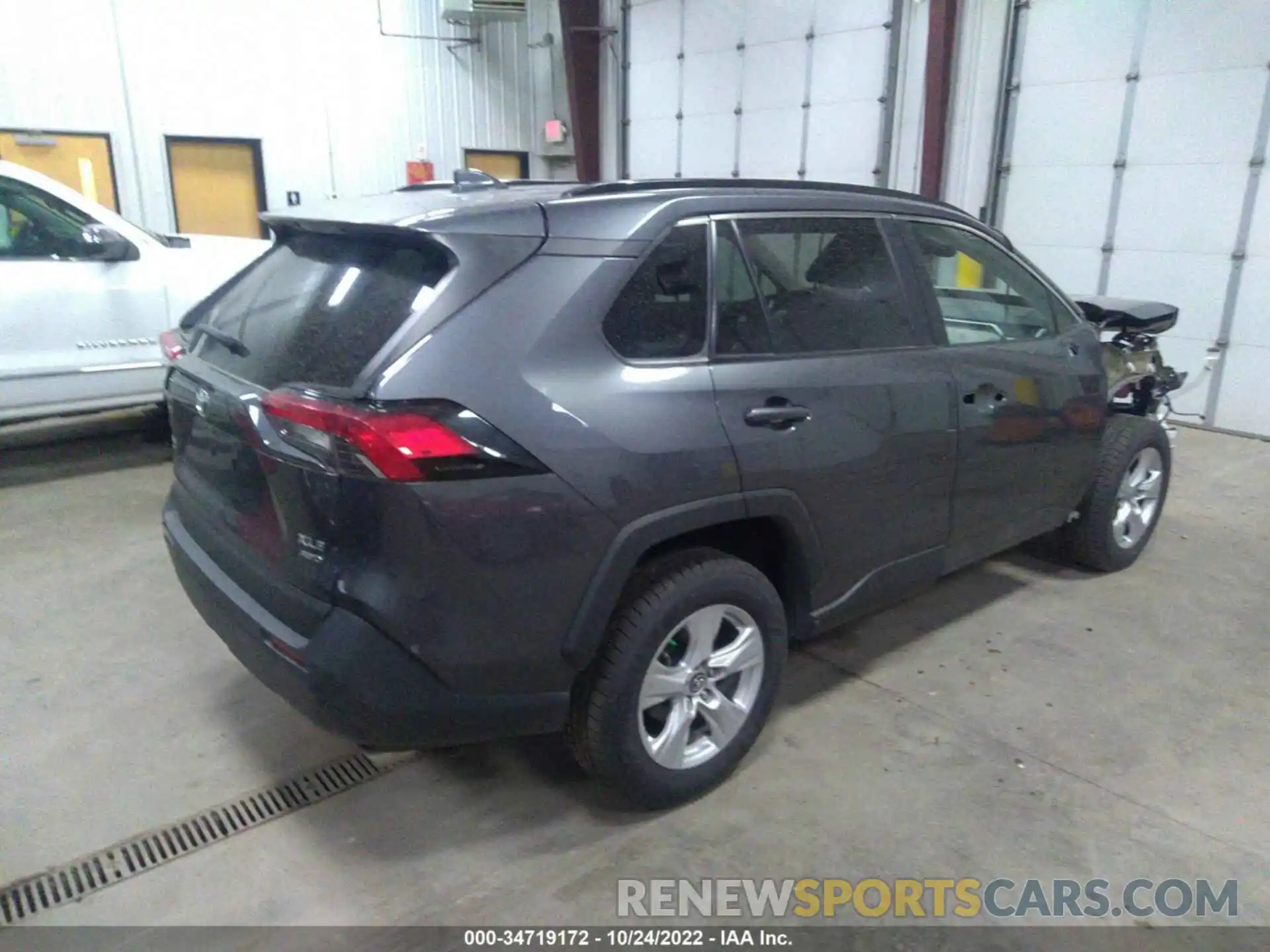 4 Photograph of a damaged car 2T3P1RFV1KC004559 TOYOTA RAV4 2019