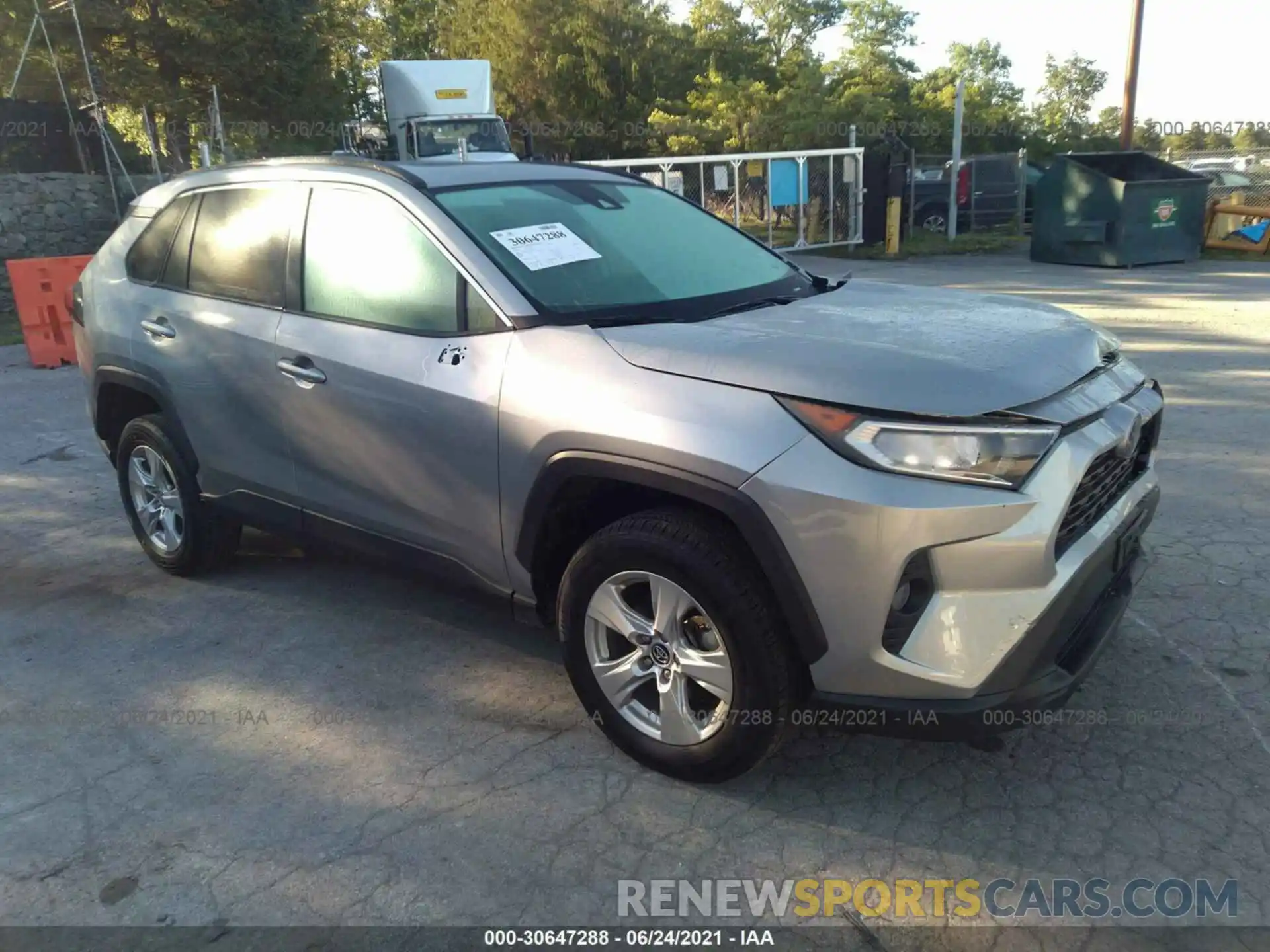 1 Photograph of a damaged car 2T3P1RFV1KC007915 TOYOTA RAV4 2019