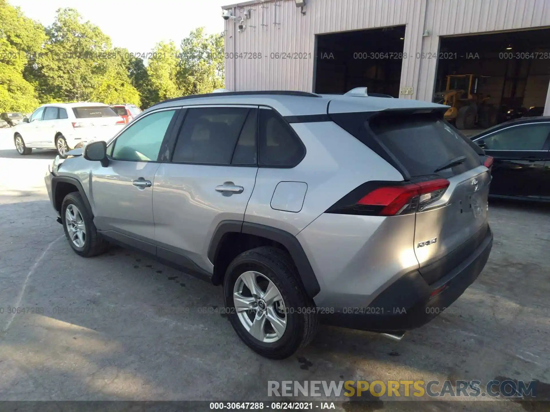 3 Photograph of a damaged car 2T3P1RFV1KC007915 TOYOTA RAV4 2019