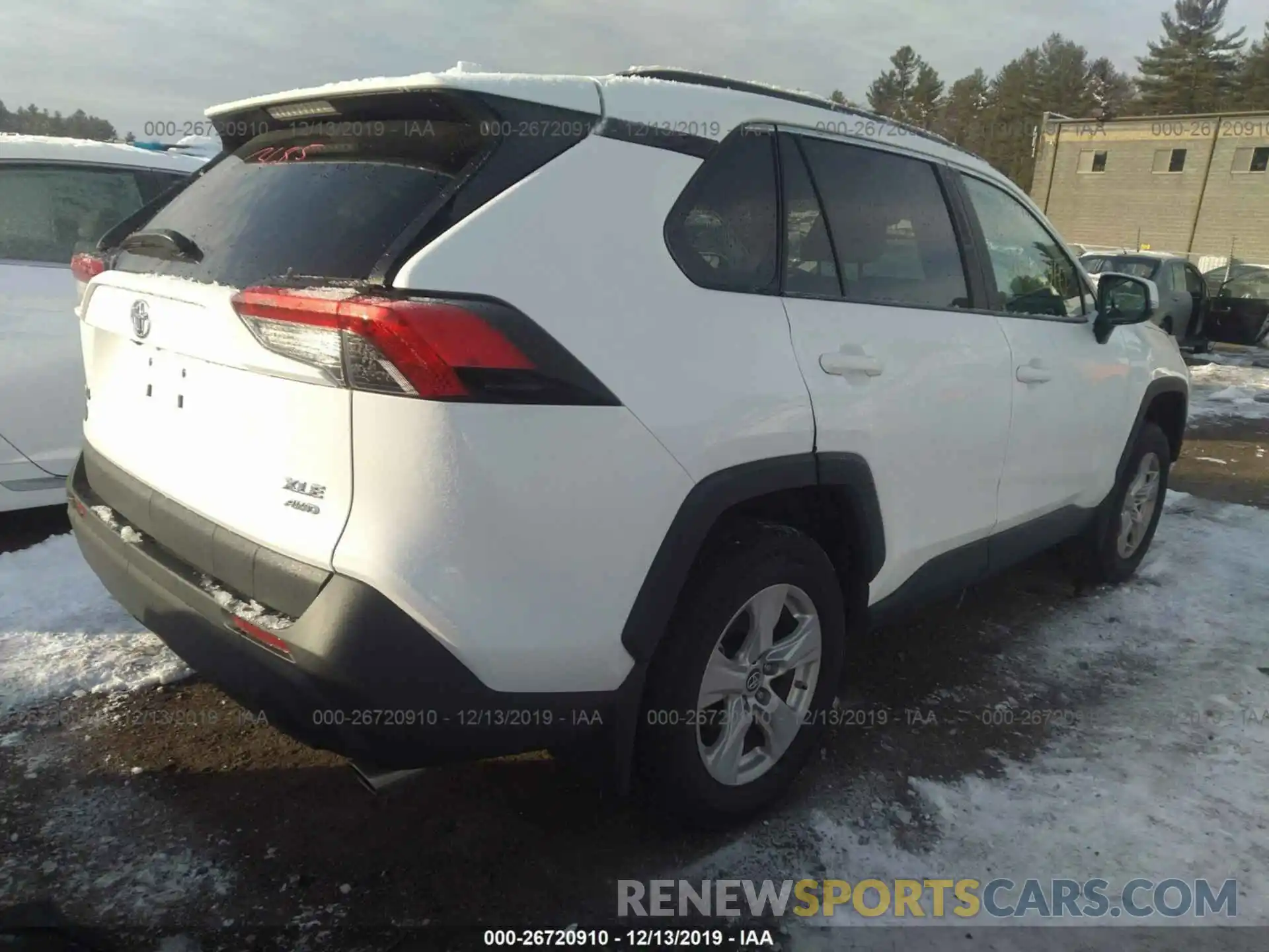 4 Photograph of a damaged car 2T3P1RFV1KC055866 TOYOTA RAV4 2019