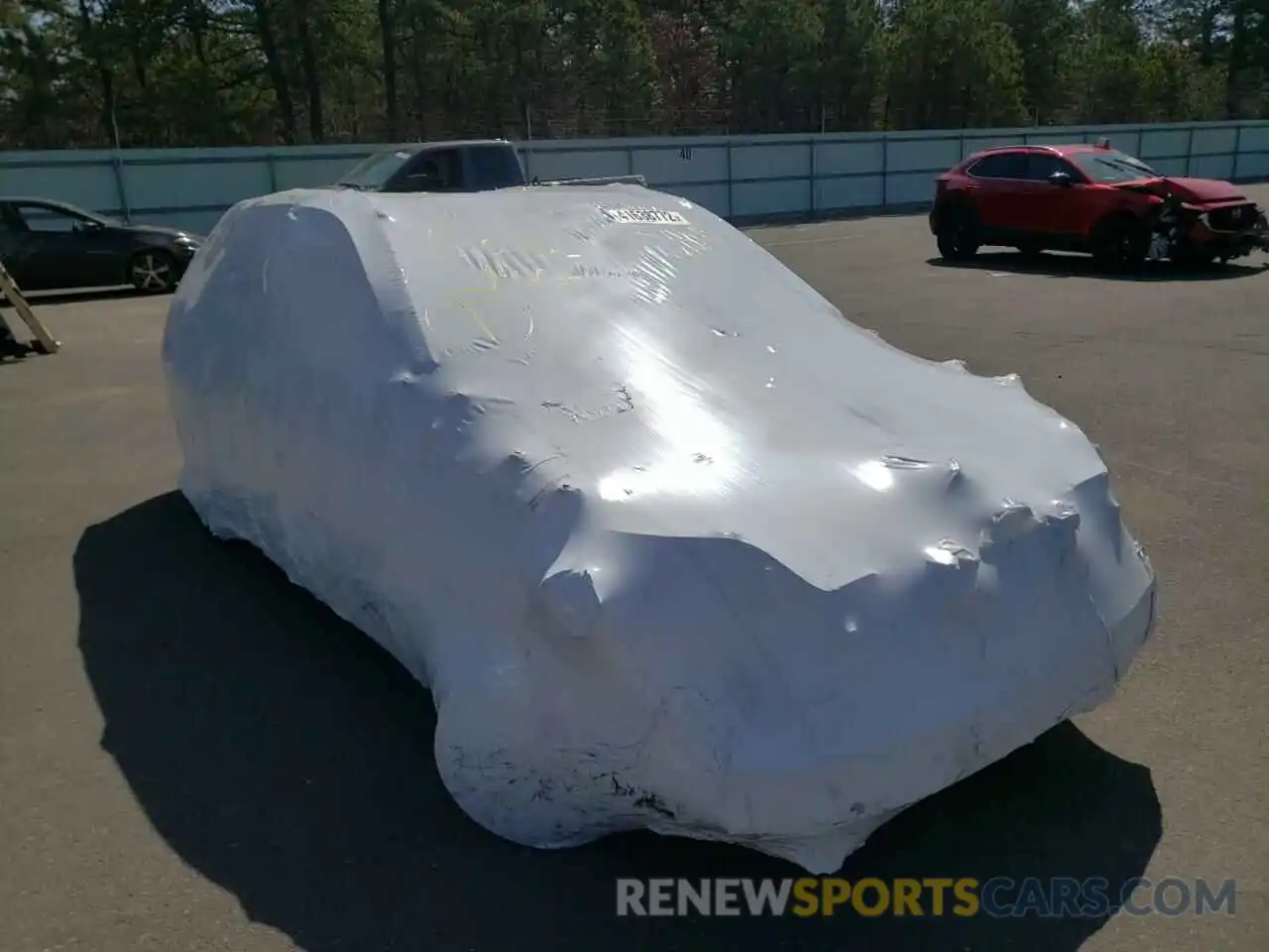 1 Photograph of a damaged car 2T3P1RFV1KC060050 TOYOTA RAV4 2019