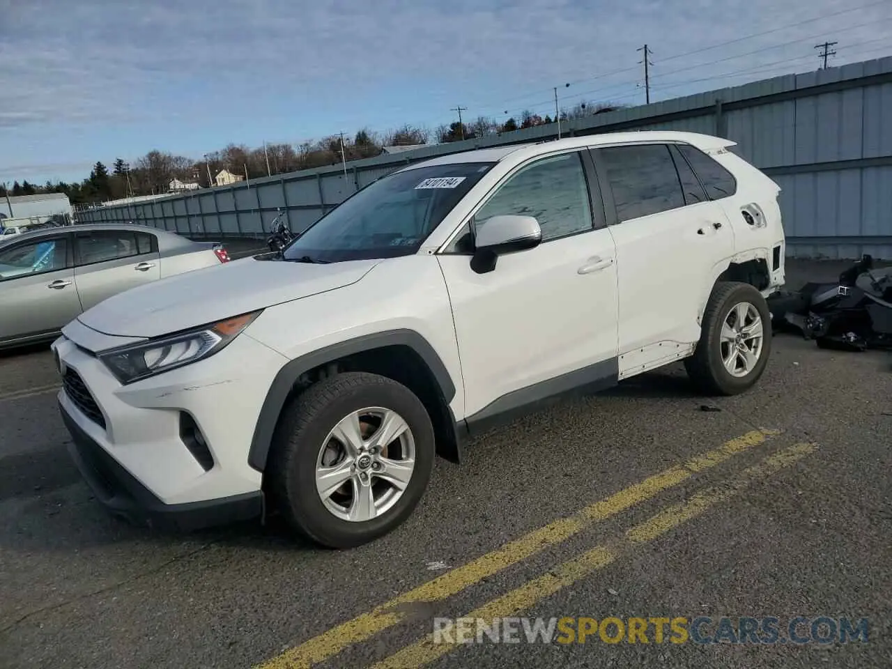 1 Photograph of a damaged car 2T3P1RFV1KW039357 TOYOTA RAV4 2019
