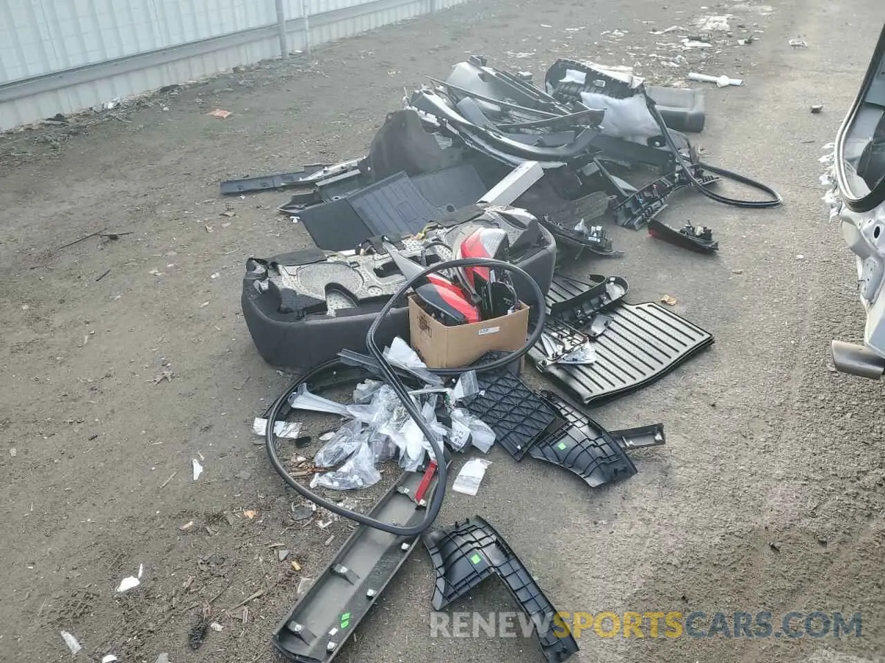 13 Photograph of a damaged car 2T3P1RFV1KW039357 TOYOTA RAV4 2019