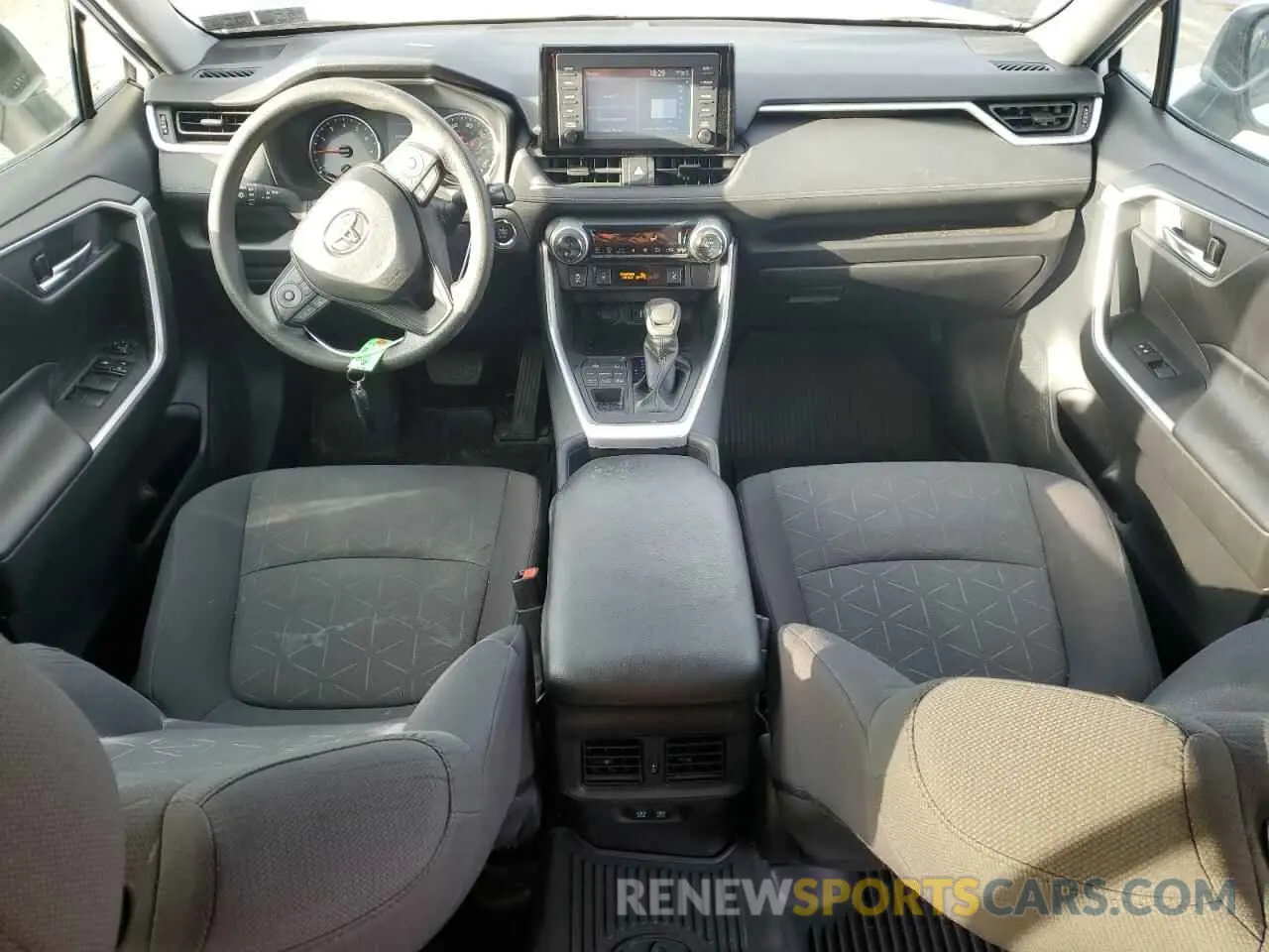 8 Photograph of a damaged car 2T3P1RFV1KW039357 TOYOTA RAV4 2019