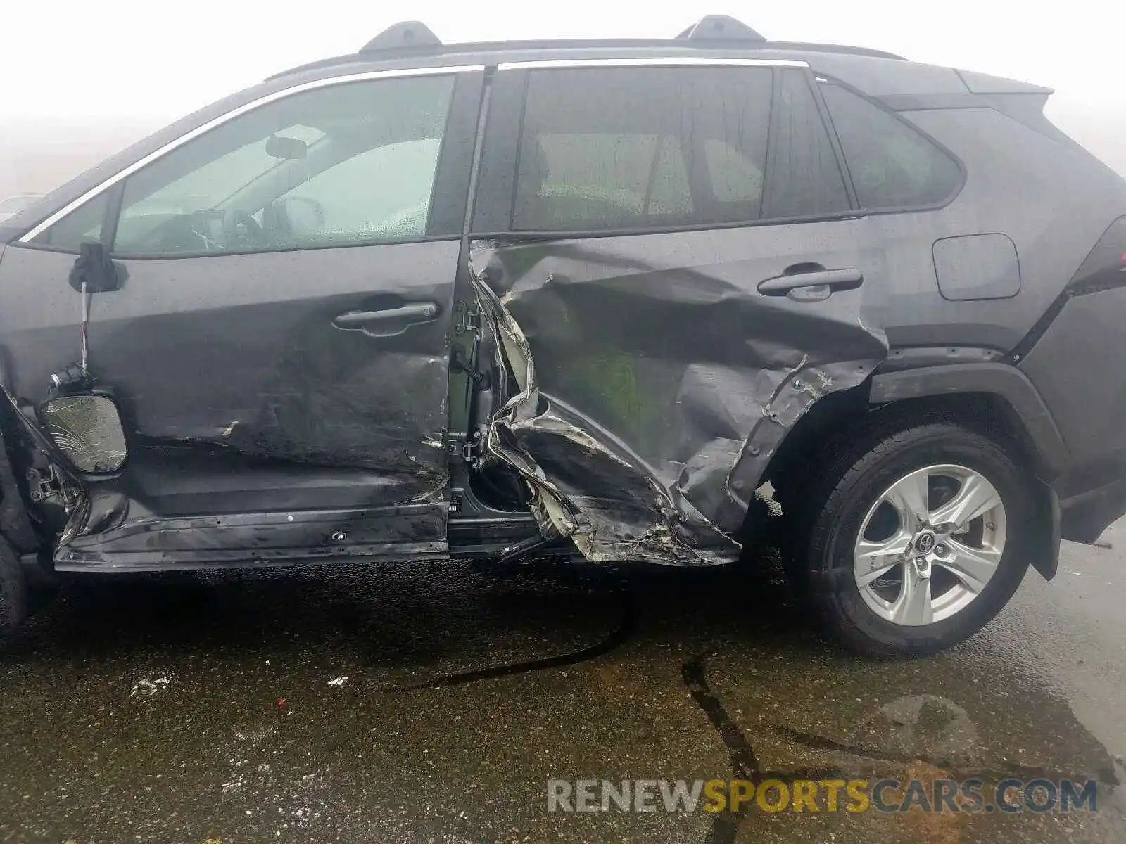 9 Photograph of a damaged car 2T3P1RFV1KW046003 TOYOTA RAV4 2019