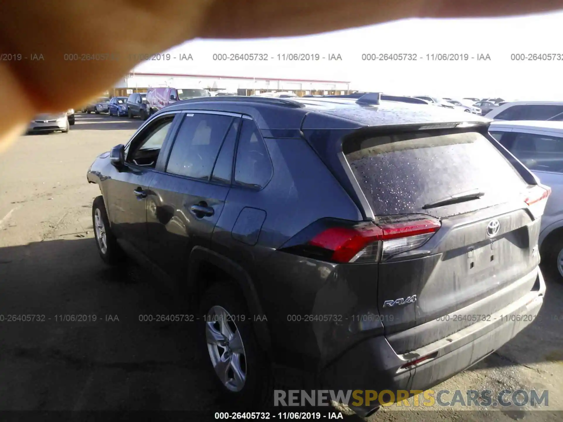 3 Photograph of a damaged car 2T3P1RFV1KW046440 TOYOTA RAV4 2019