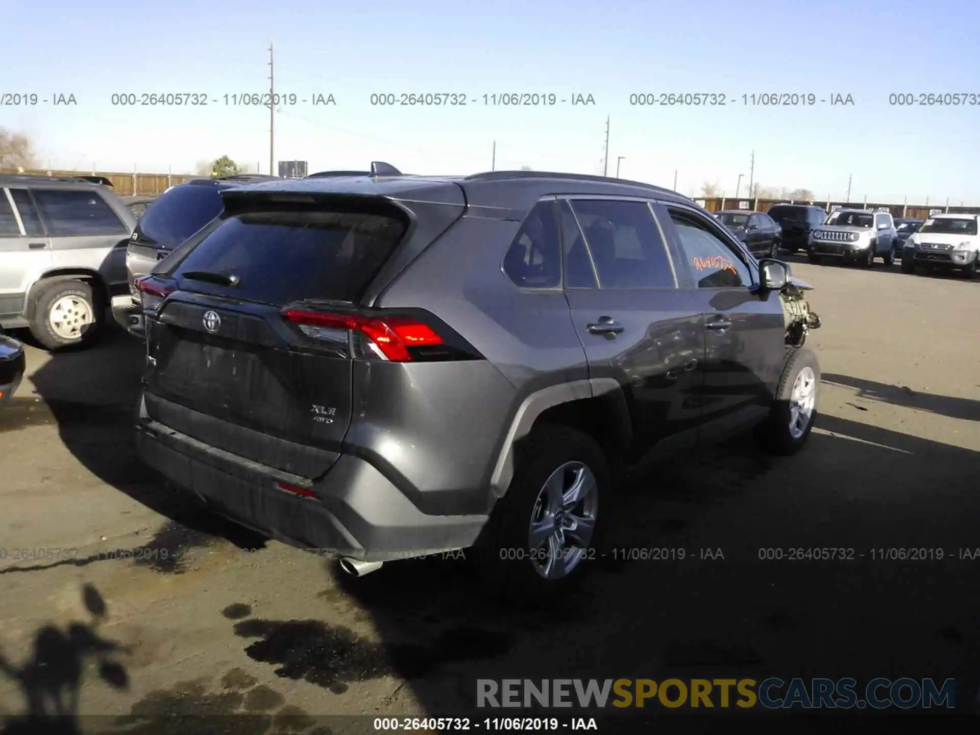 4 Photograph of a damaged car 2T3P1RFV1KW046440 TOYOTA RAV4 2019