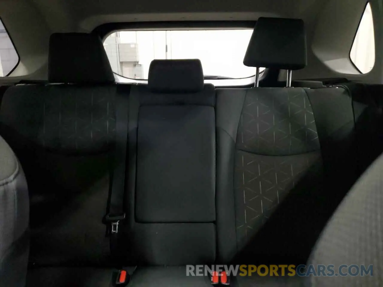10 Photograph of a damaged car 2T3P1RFV1KW060855 TOYOTA RAV4 2019