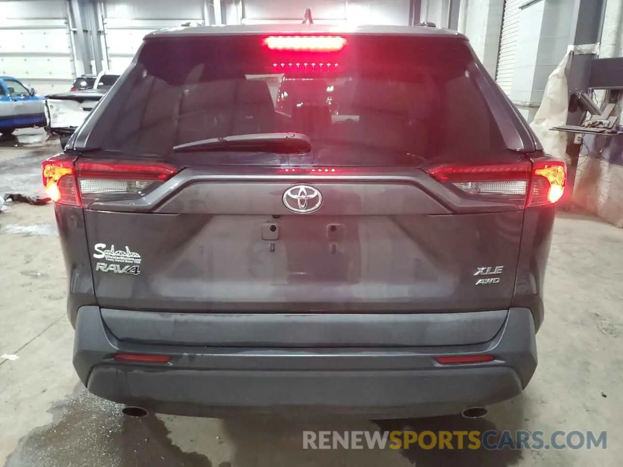 6 Photograph of a damaged car 2T3P1RFV1KW060855 TOYOTA RAV4 2019