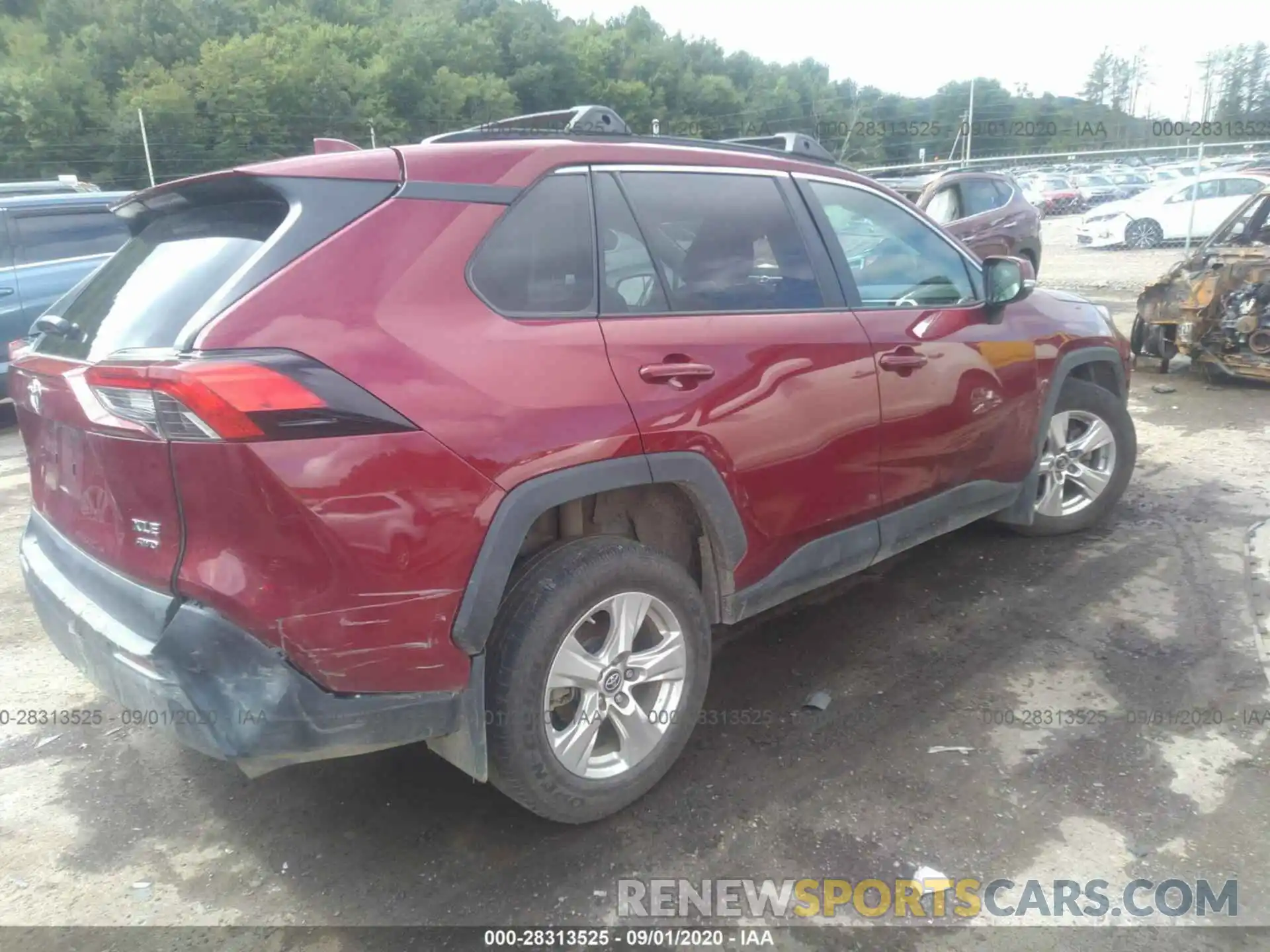 4 Photograph of a damaged car 2T3P1RFV1KW076733 TOYOTA RAV4 2019