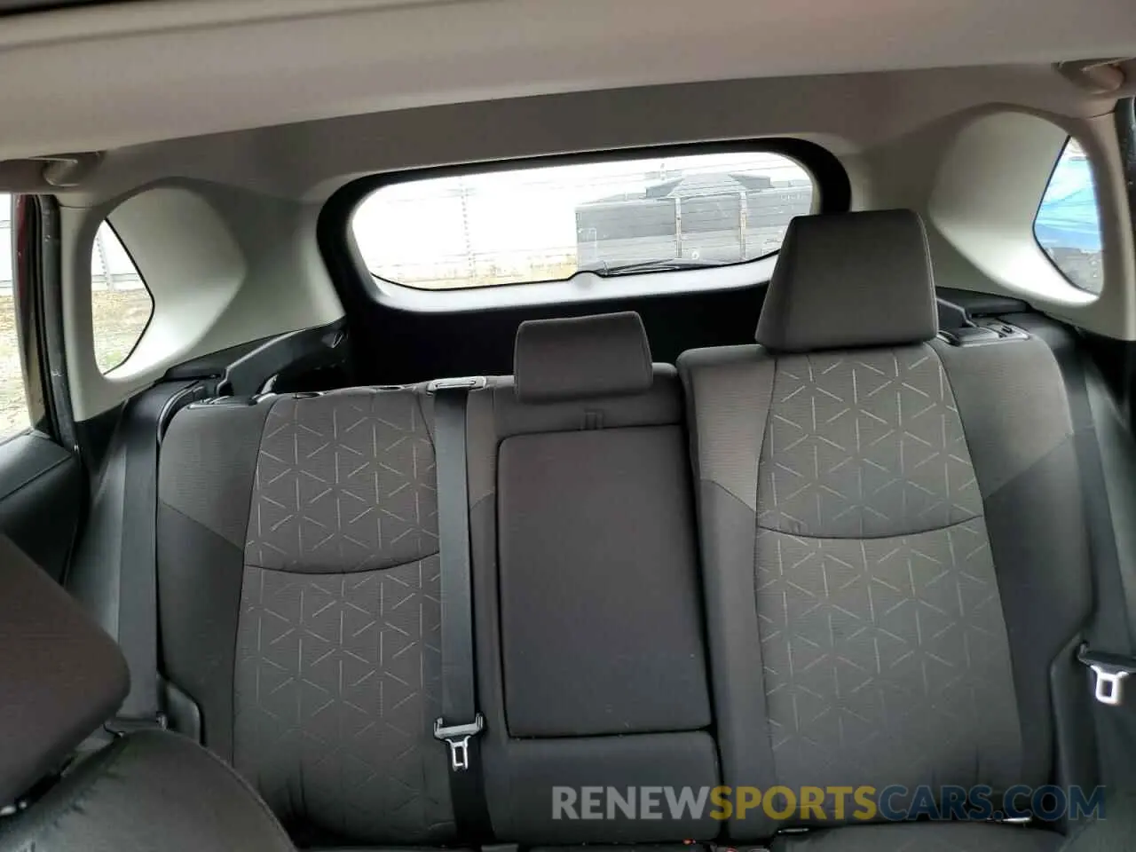 10 Photograph of a damaged car 2T3P1RFV1KW078174 TOYOTA RAV4 2019