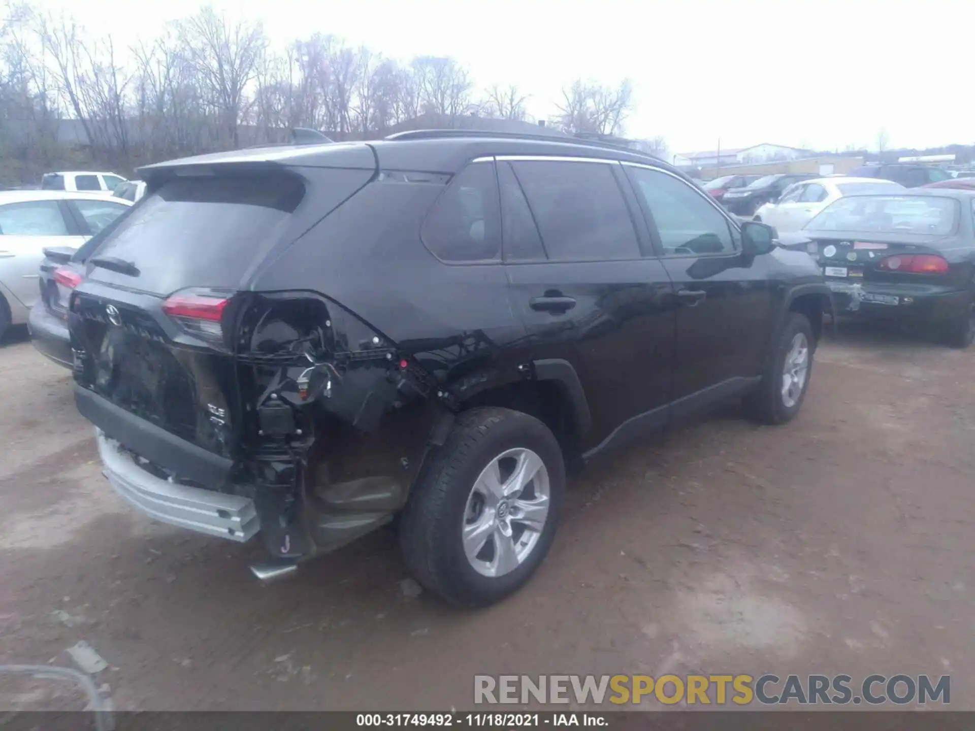 4 Photograph of a damaged car 2T3P1RFV1KW083214 TOYOTA RAV4 2019