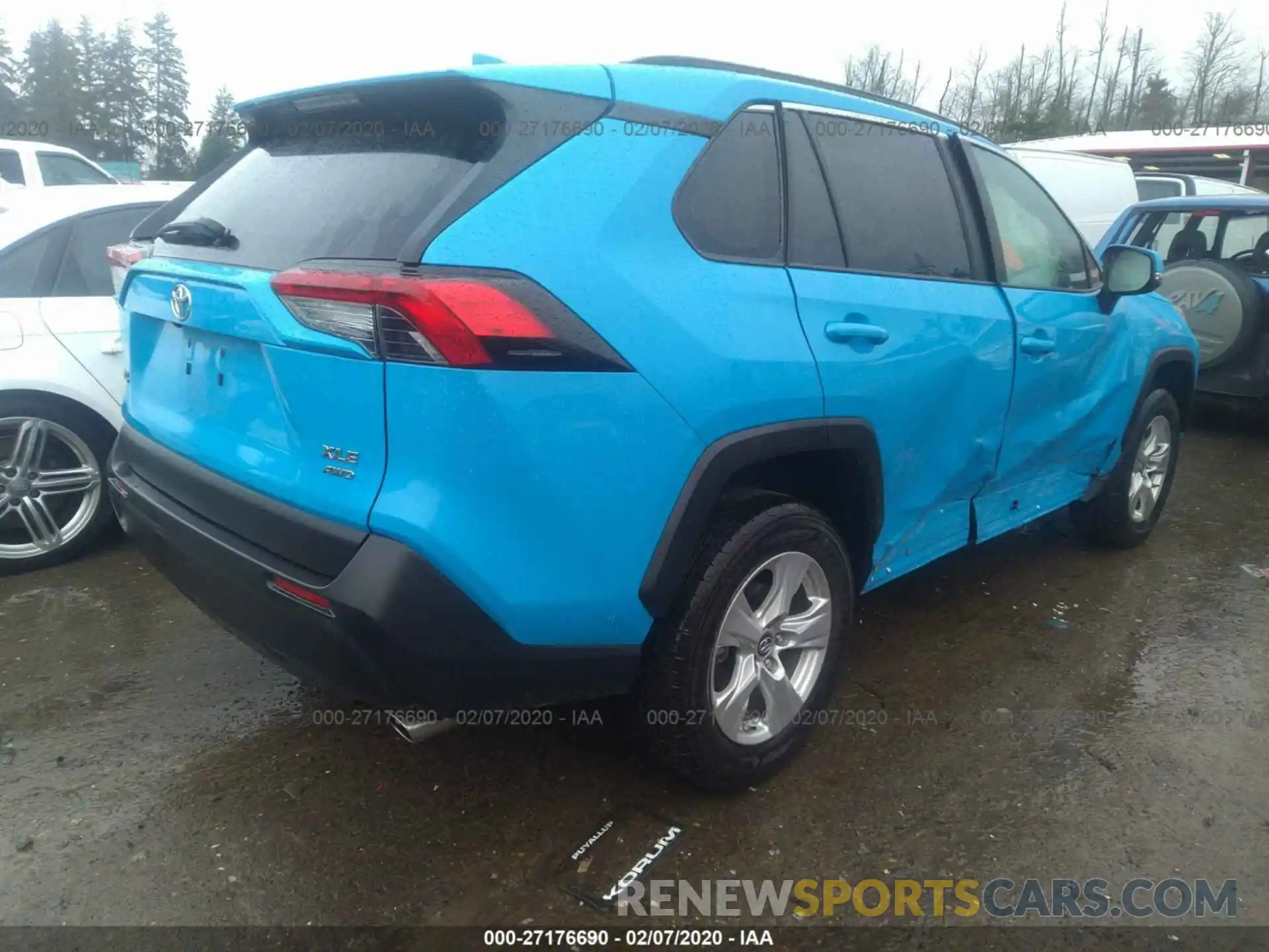 4 Photograph of a damaged car 2T3P1RFV2KC002948 TOYOTA RAV4 2019