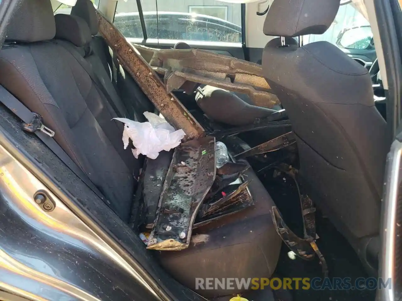 6 Photograph of a damaged car 2T3P1RFV2KC008412 TOYOTA RAV4 2019