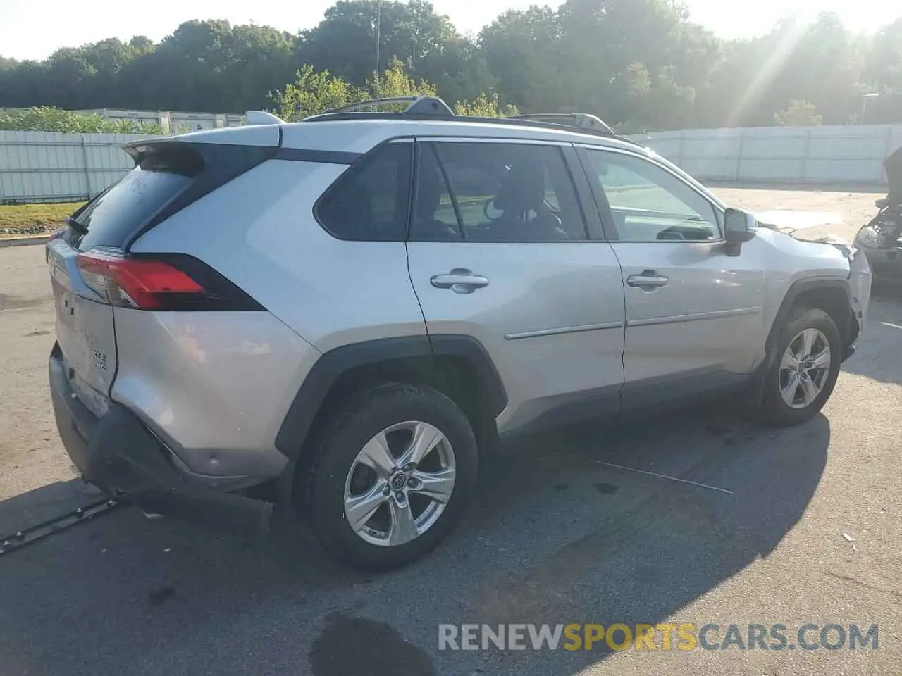 3 Photograph of a damaged car 2T3P1RFV2KC030748 TOYOTA RAV4 2019