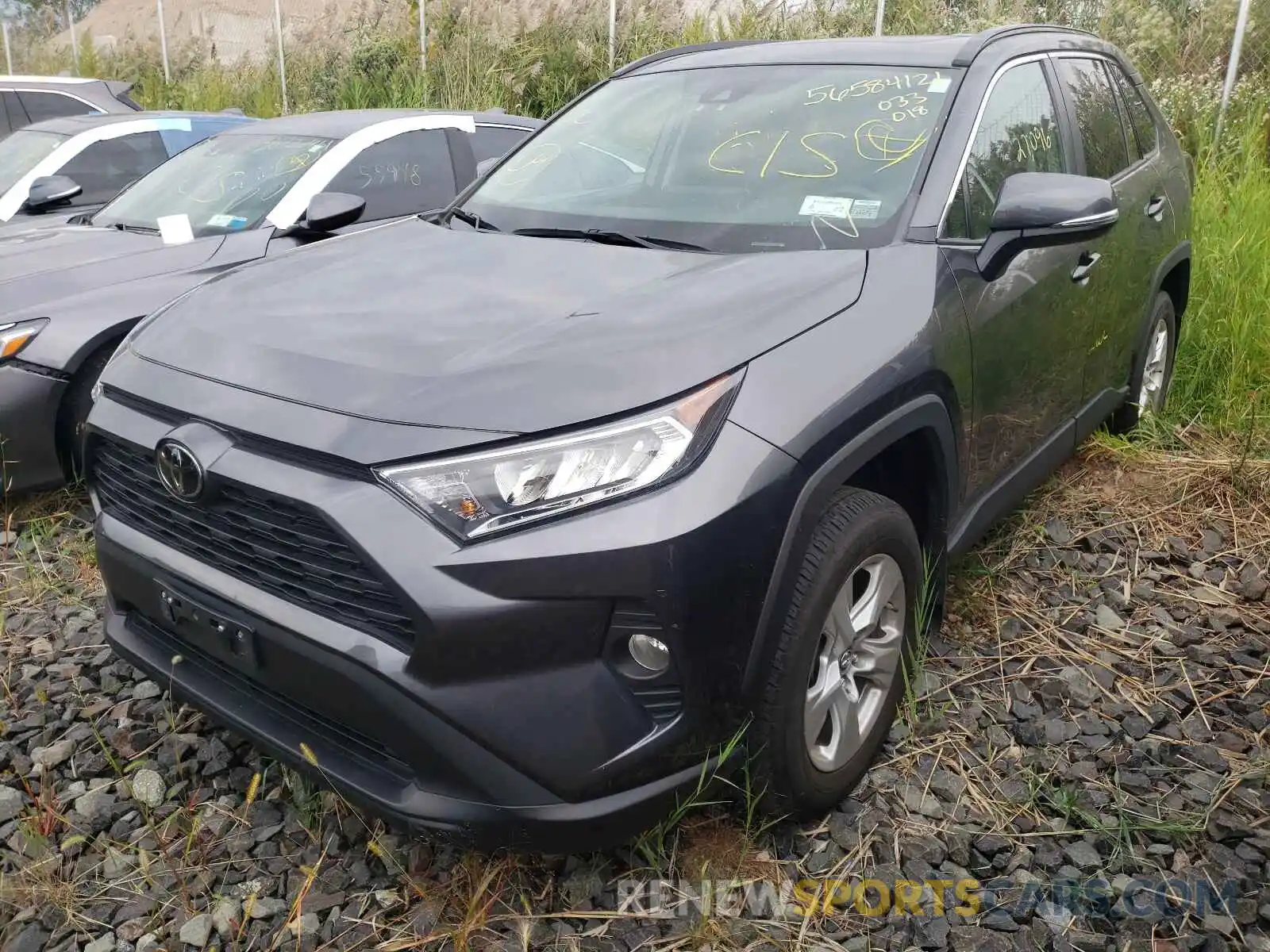 2 Photograph of a damaged car 2T3P1RFV2KC033018 TOYOTA RAV4 2019