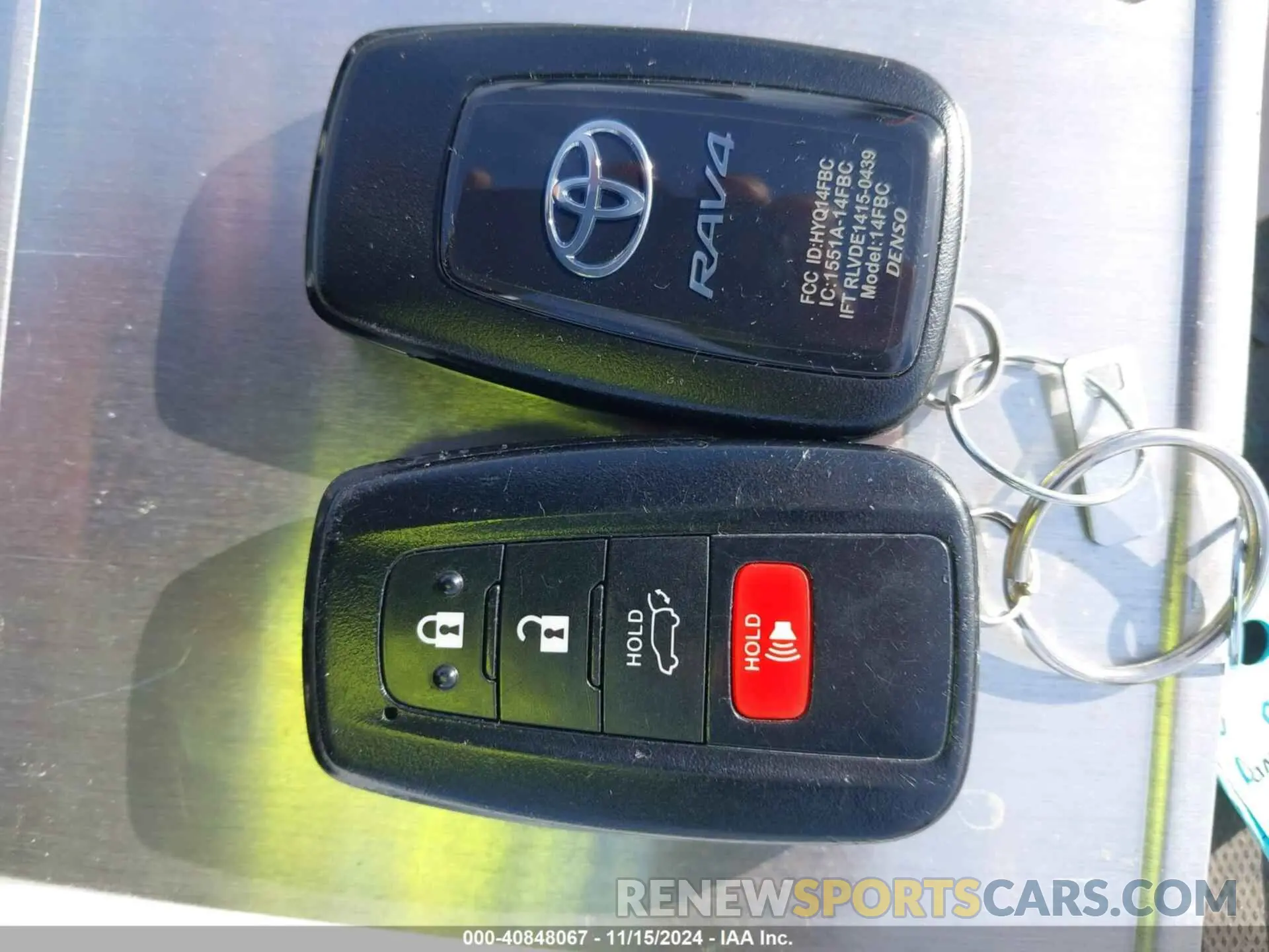 11 Photograph of a damaged car 2T3P1RFV2KC036484 TOYOTA RAV4 2019