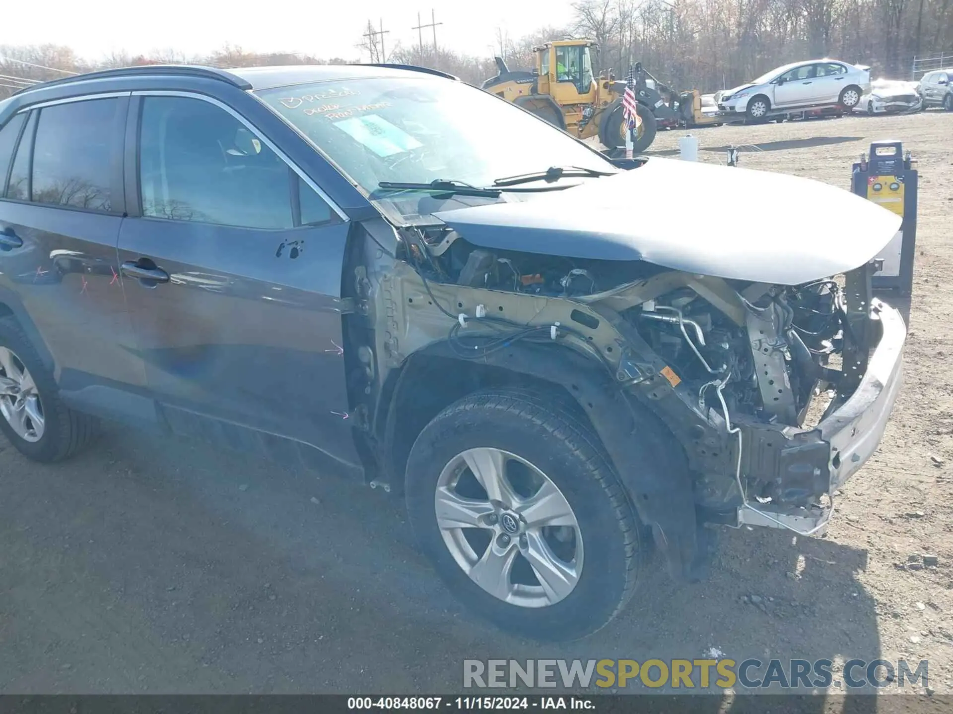 18 Photograph of a damaged car 2T3P1RFV2KC036484 TOYOTA RAV4 2019