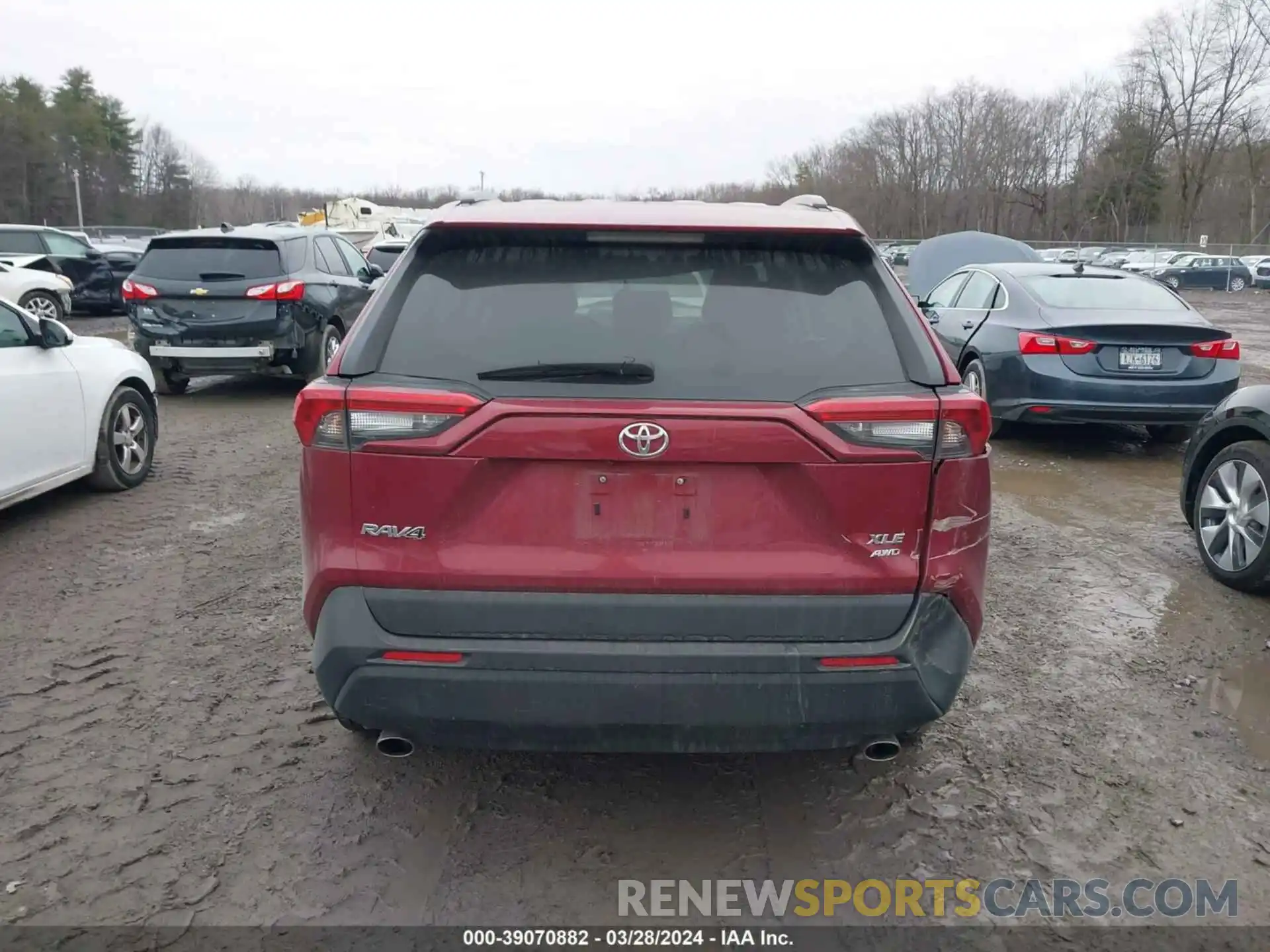 16 Photograph of a damaged car 2T3P1RFV2KC049560 TOYOTA RAV4 2019