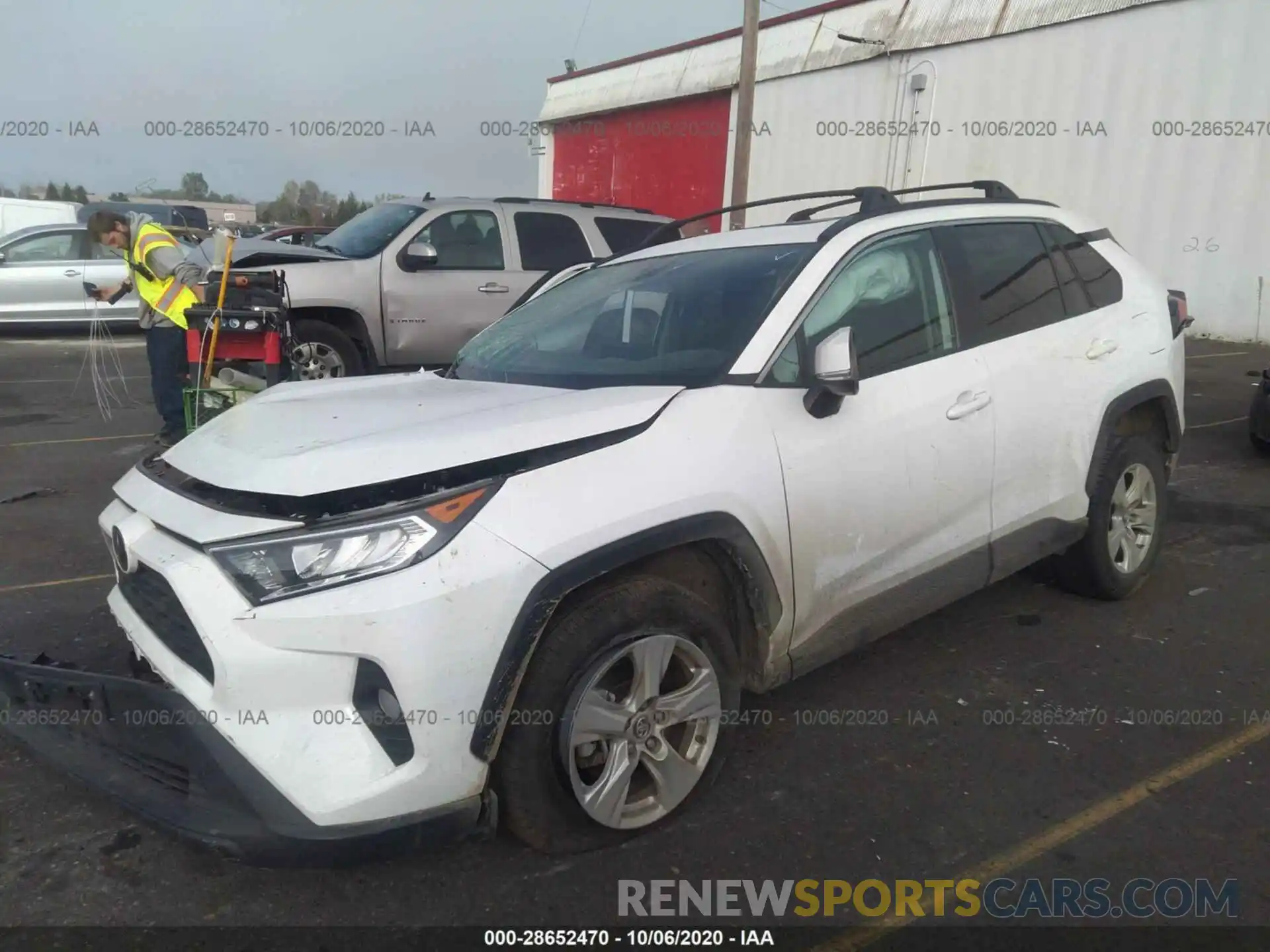 2 Photograph of a damaged car 2T3P1RFV2KW018792 TOYOTA RAV4 2019