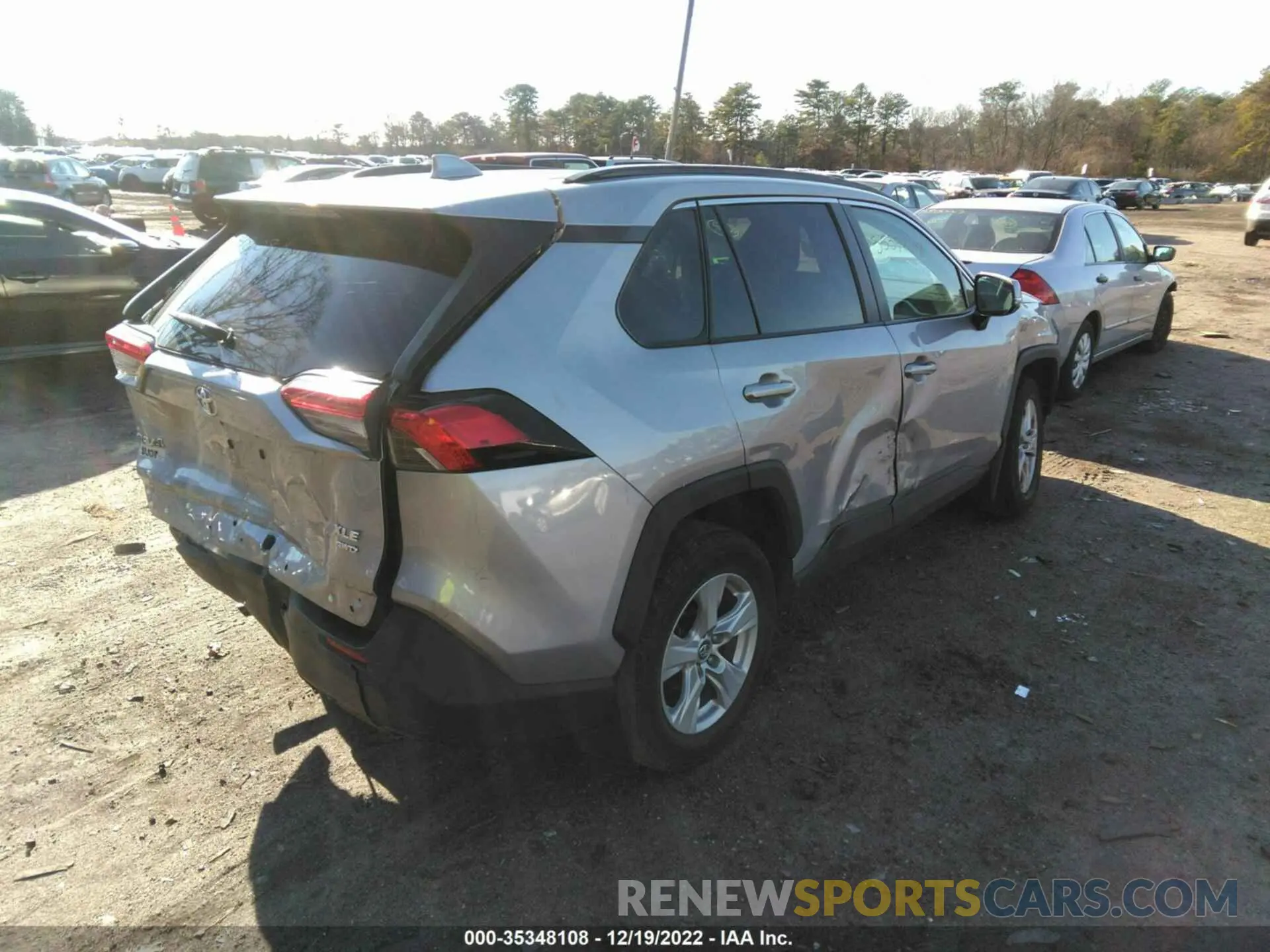 4 Photograph of a damaged car 2T3P1RFV2KW025158 TOYOTA RAV4 2019