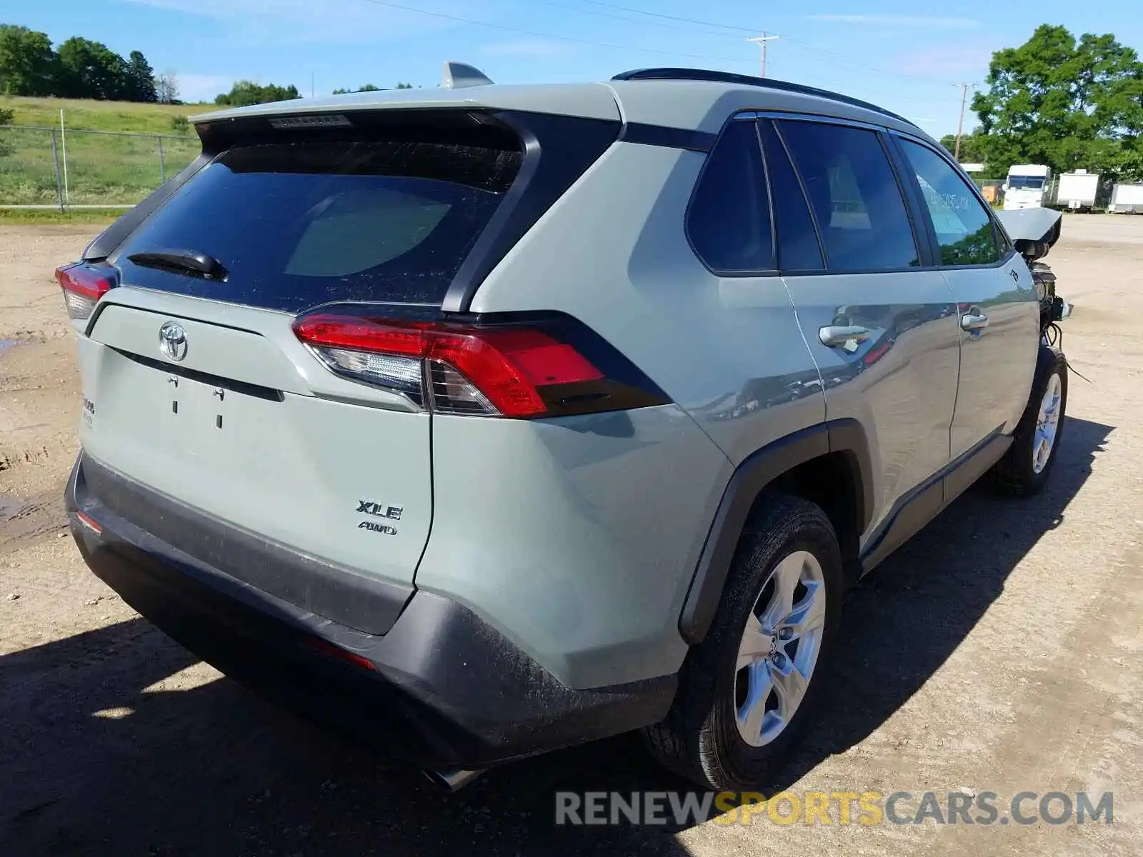 4 Photograph of a damaged car 2T3P1RFV3KC003798 TOYOTA RAV4 2019