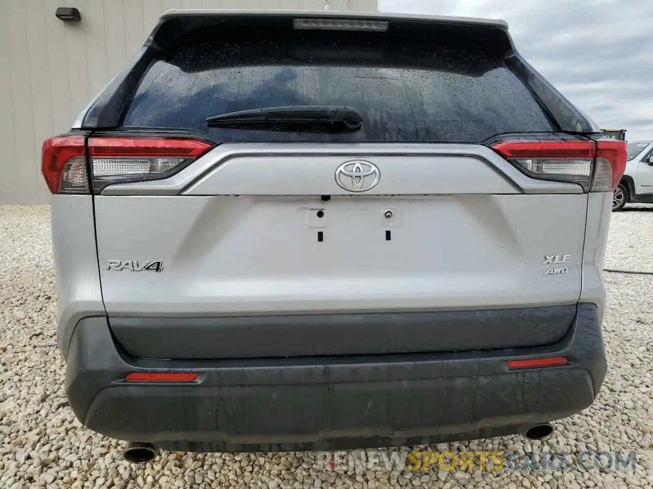 6 Photograph of a damaged car 2T3P1RFV3KC004529 TOYOTA RAV4 2019