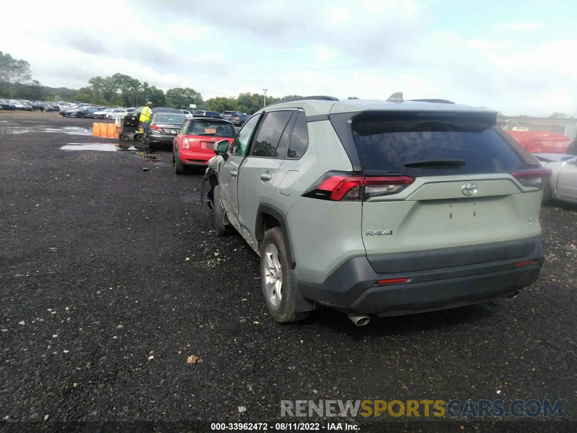 3 Photograph of a damaged car 2T3P1RFV3KC026644 TOYOTA RAV4 2019