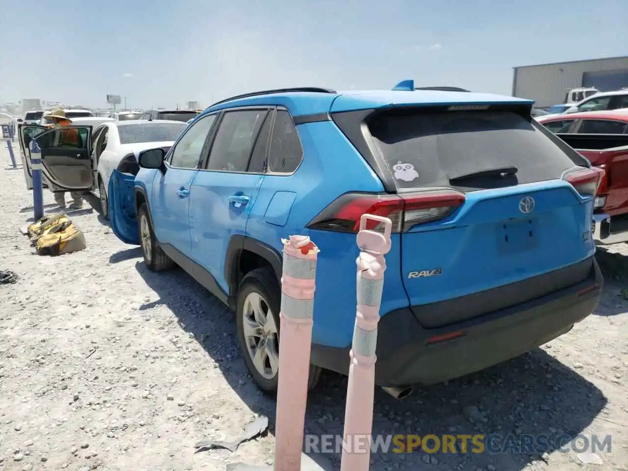 3 Photograph of a damaged car 2T3P1RFV3KC027468 TOYOTA RAV4 2019