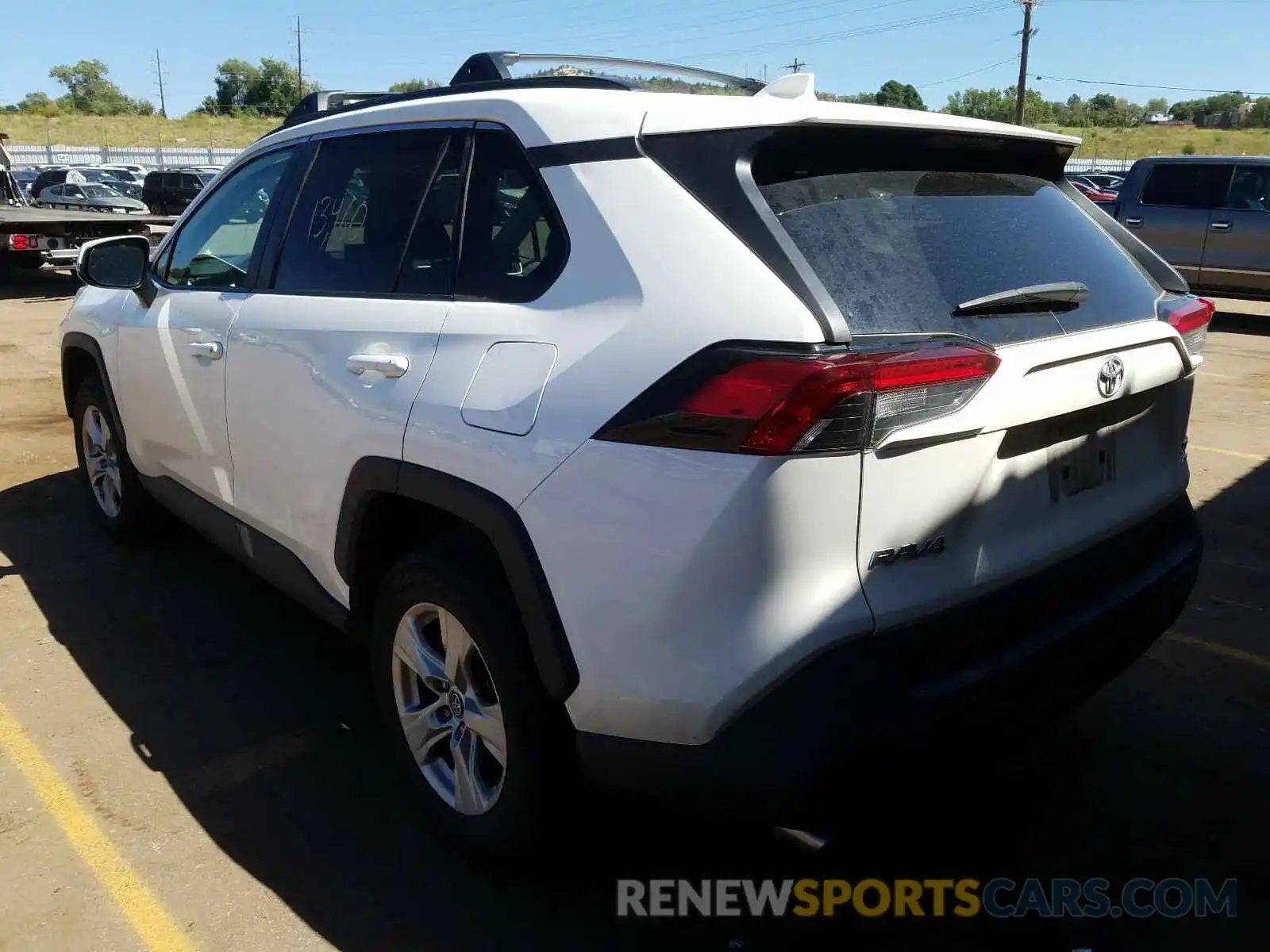 3 Photograph of a damaged car 2T3P1RFV3KW011575 TOYOTA RAV4 2019