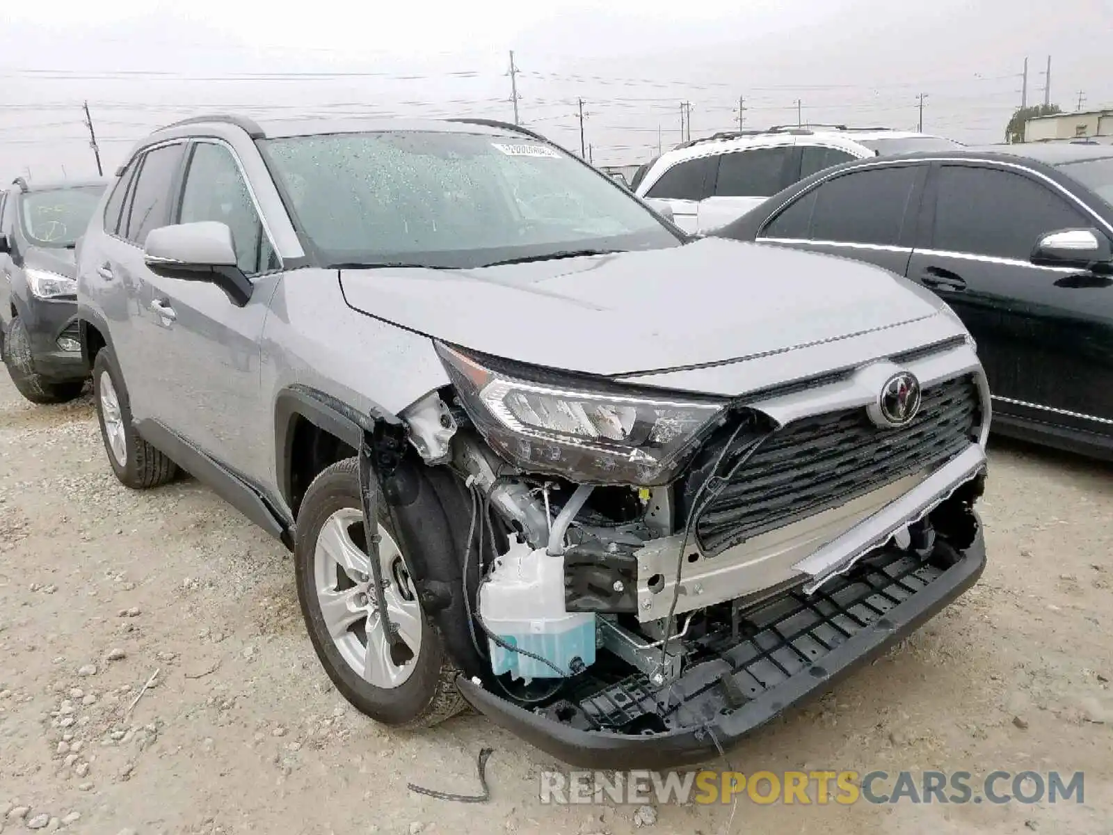 1 Photograph of a damaged car 2T3P1RFV3KW018252 TOYOTA RAV4 2019