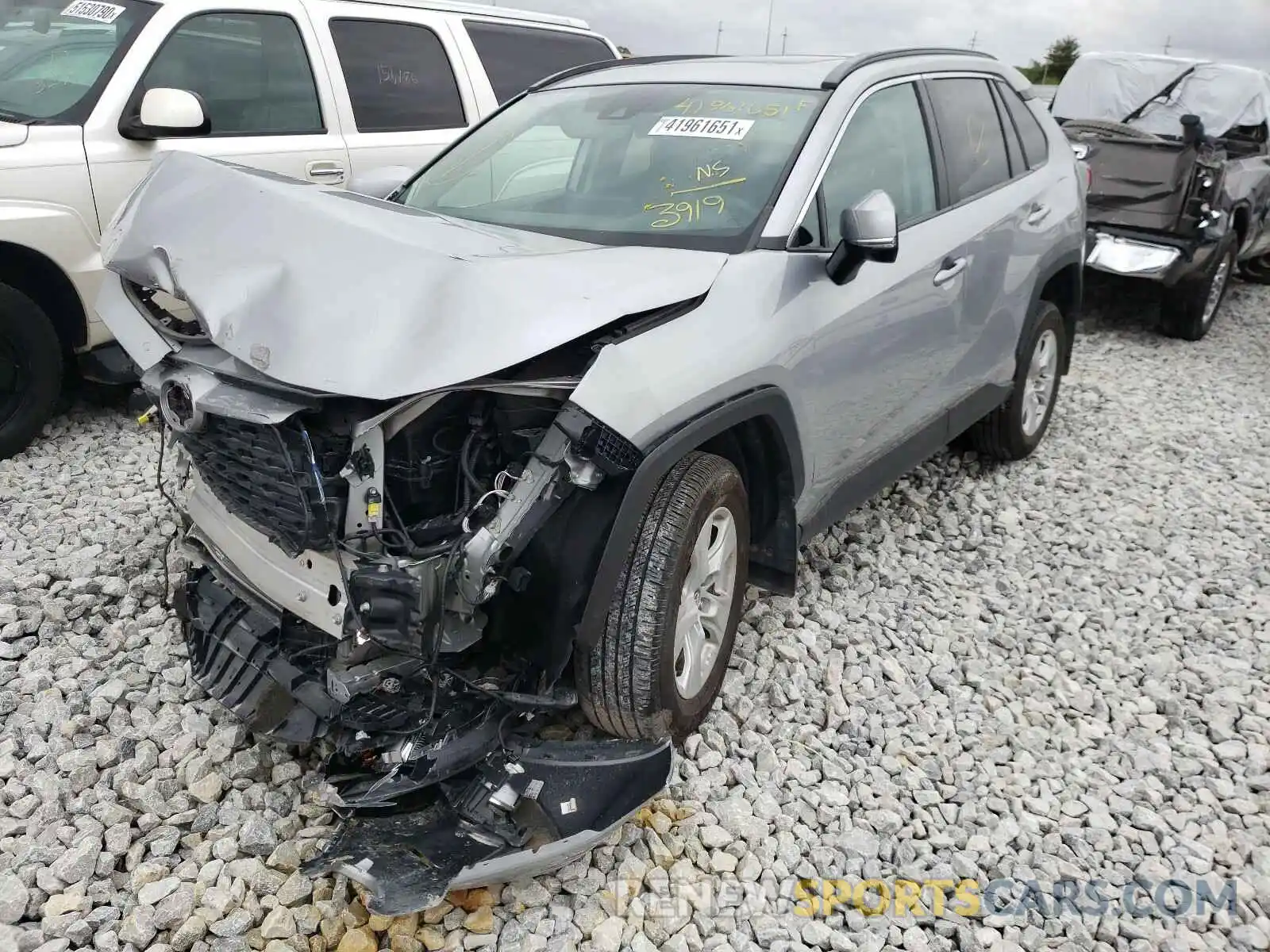 2 Photograph of a damaged car 2T3P1RFV3KW023919 TOYOTA RAV4 2019