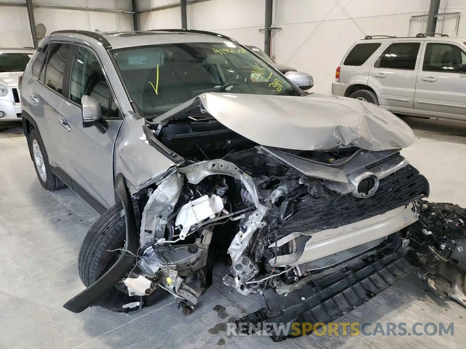 9 Photograph of a damaged car 2T3P1RFV3KW023919 TOYOTA RAV4 2019